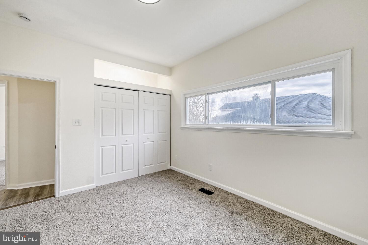 TEN HILLS - Residential