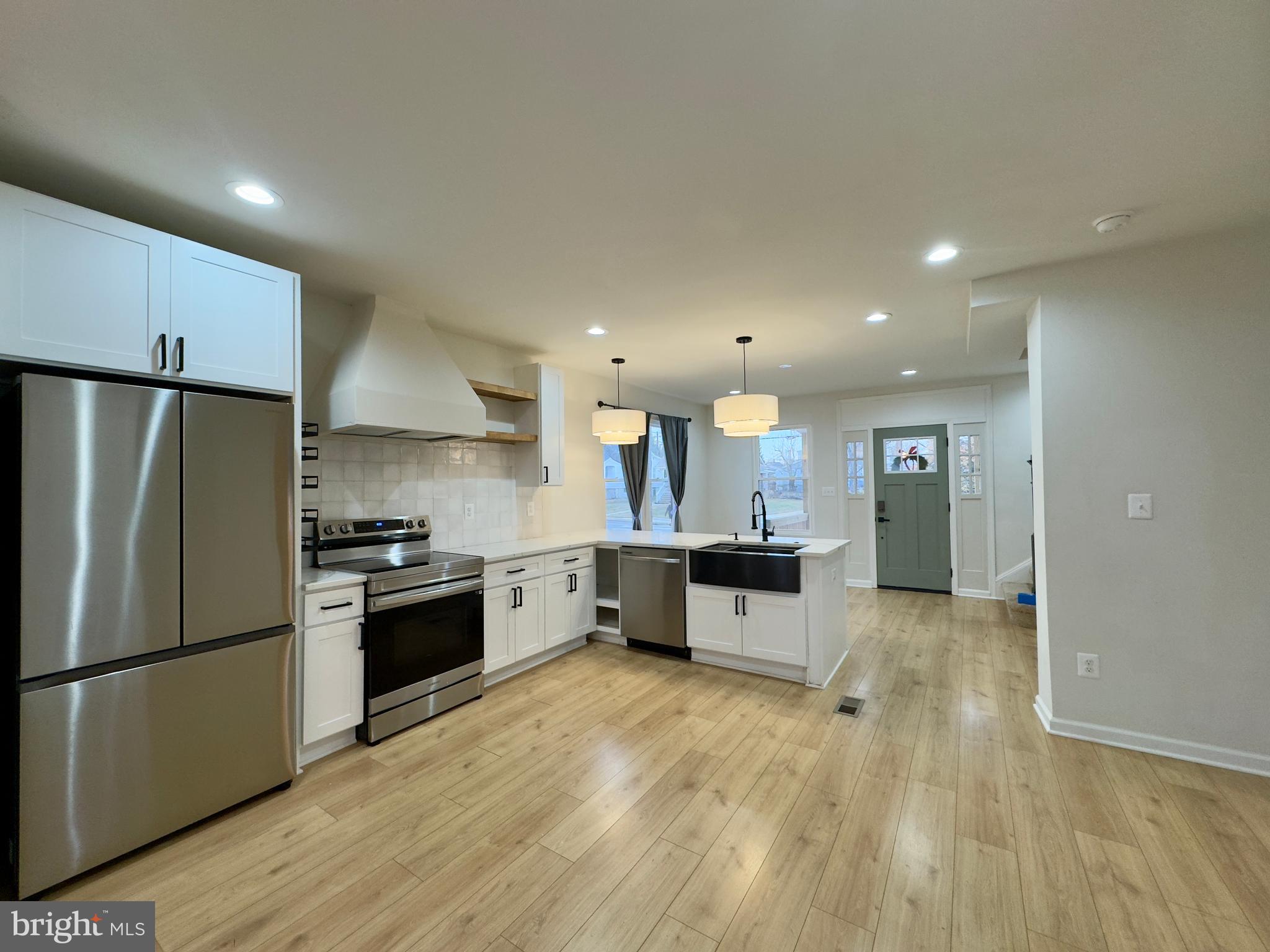 GLENHAM - BELFORD - Residential Lease