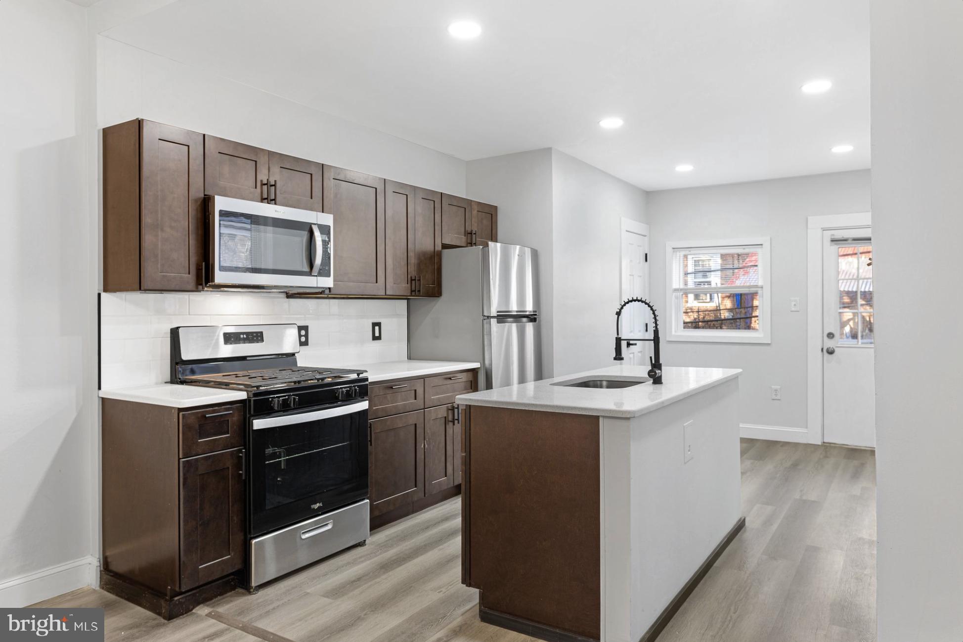 4816 N LAWRENCE STREET