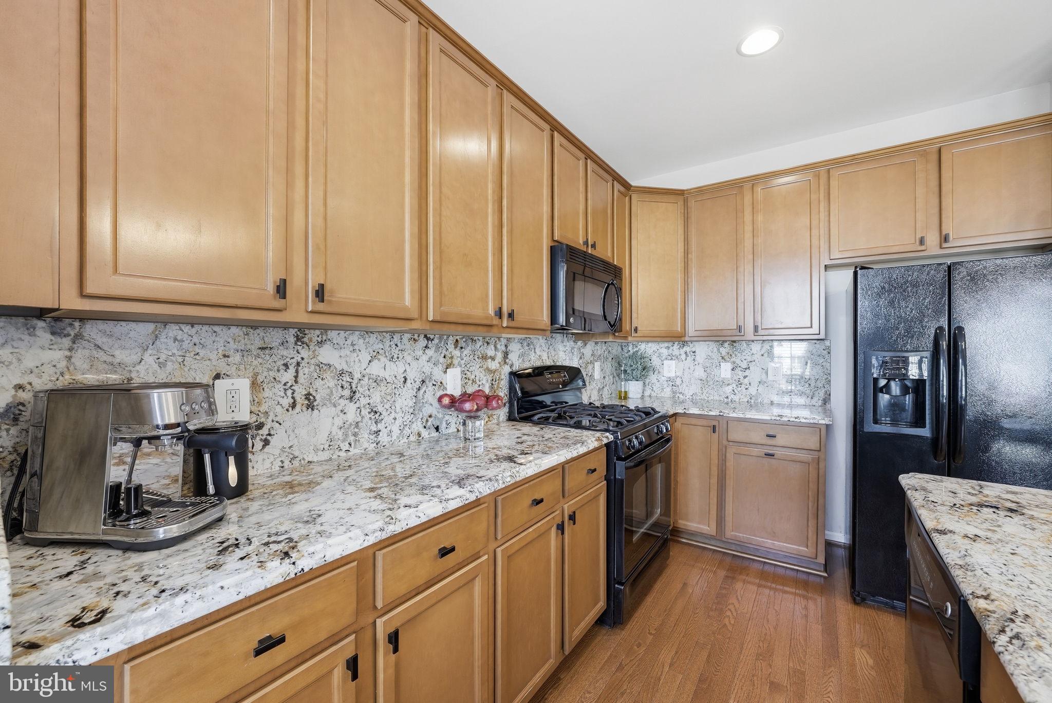 PARKSIDE AT MARKET CENTER - Residential