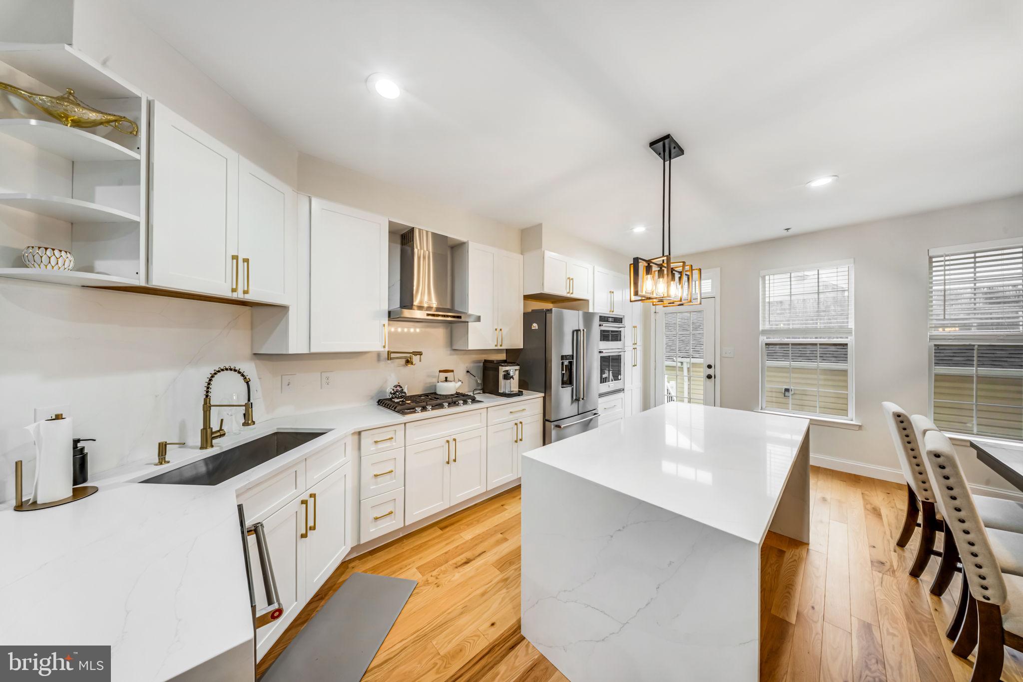156 GOLDEN ASH WAY