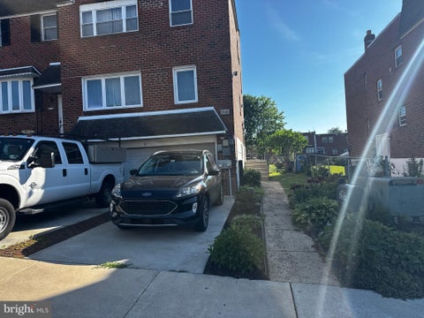 Townhouse For Rent - 3980 Carteret Drive #2ND FLOOR<br/> Philadelphia County, PHILADELPHIA, PA 19114