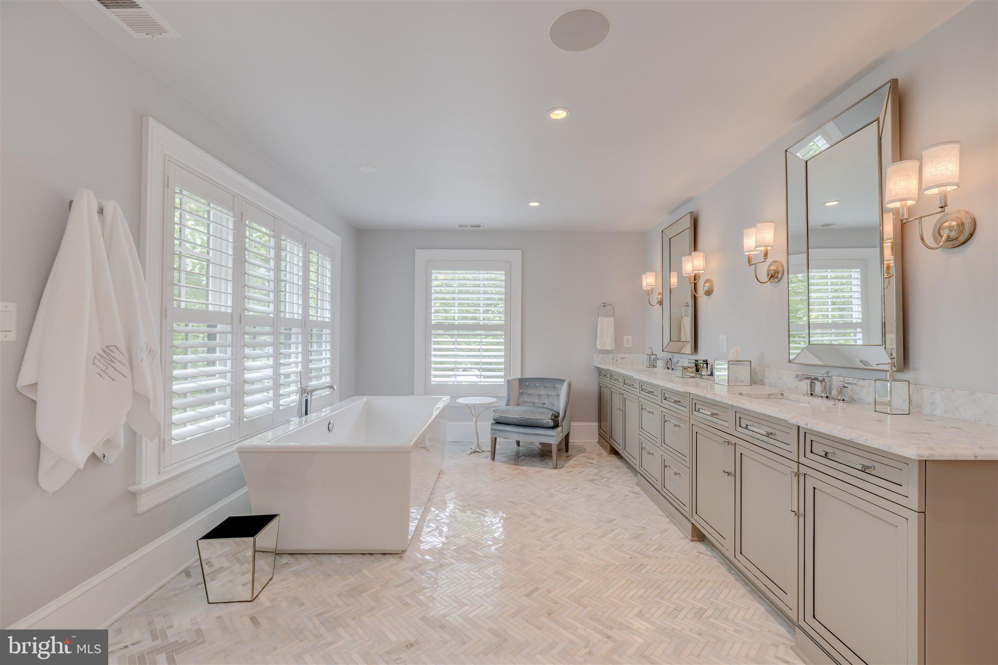 ALEXANDRIA - Residential