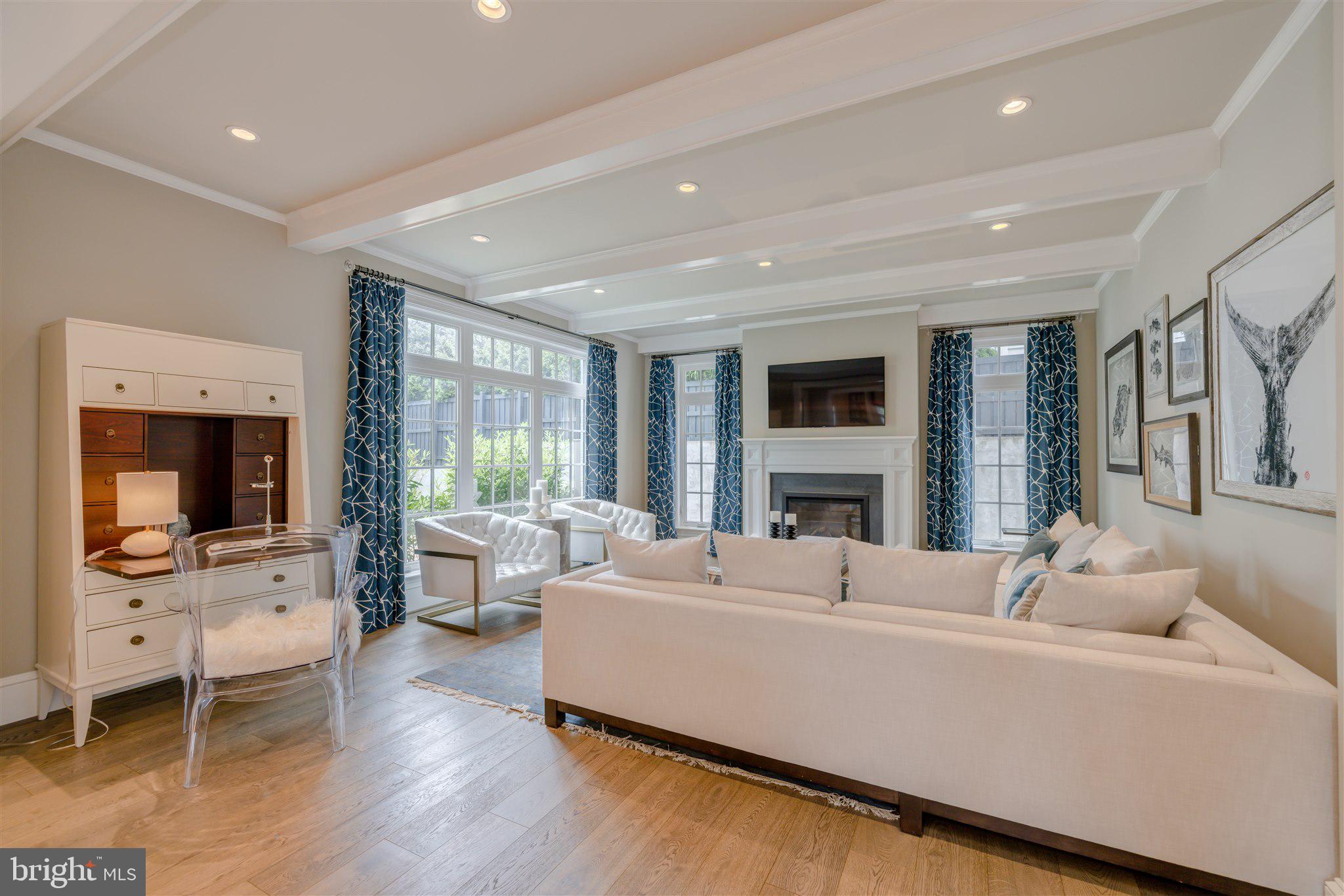 ALEXANDRIA - Residential