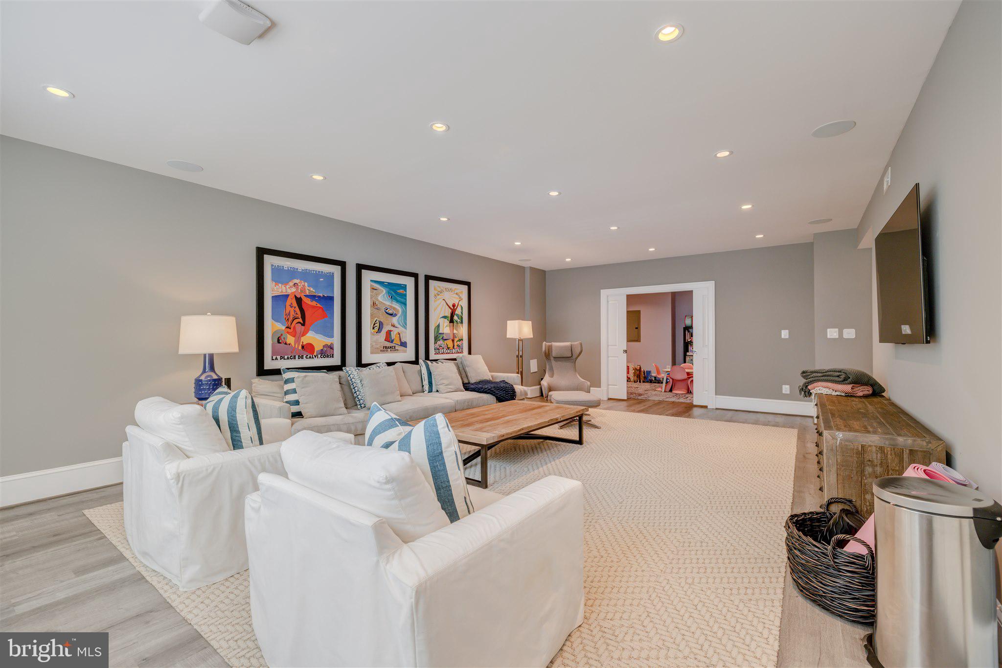 ALEXANDRIA - Residential