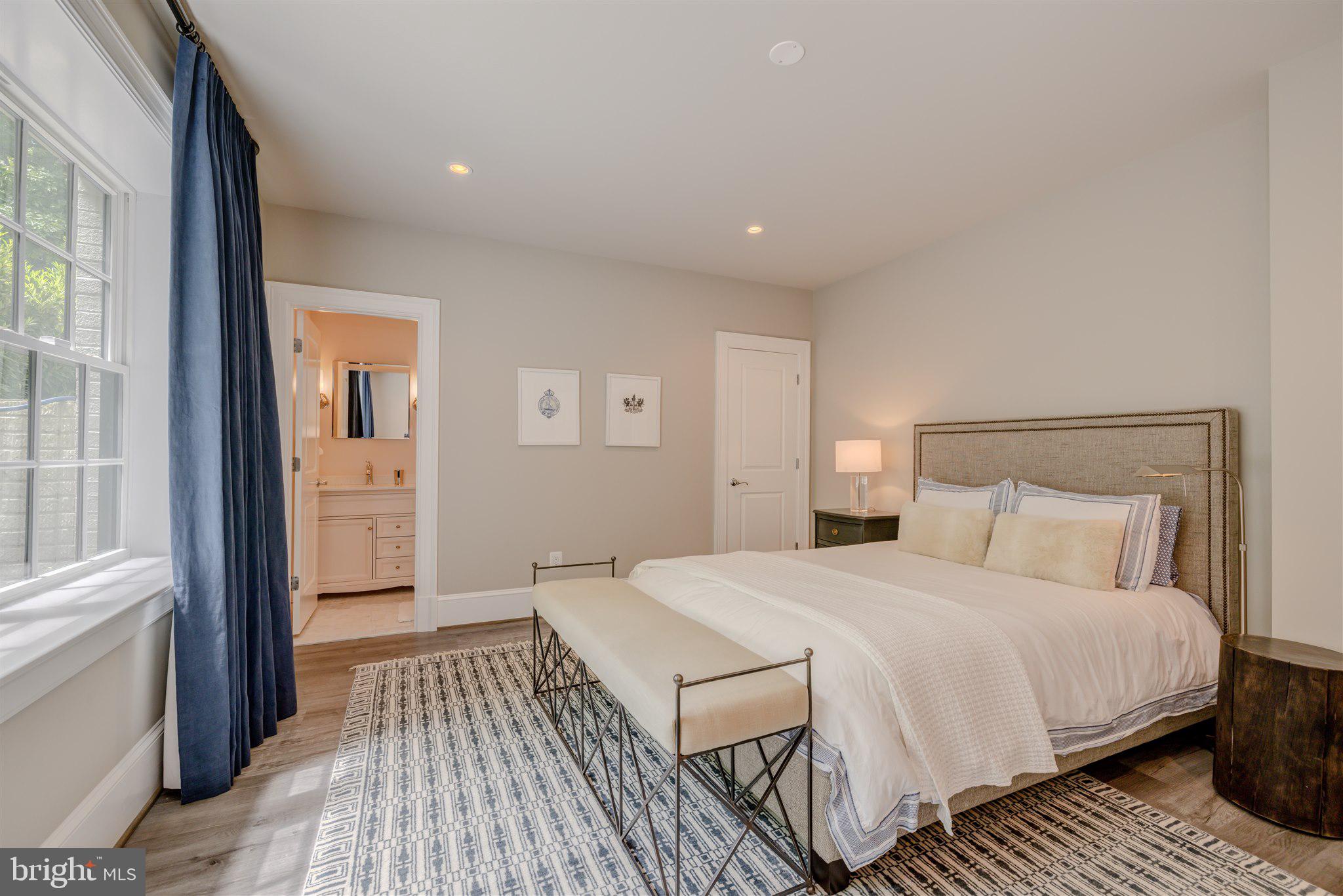 ALEXANDRIA - Residential