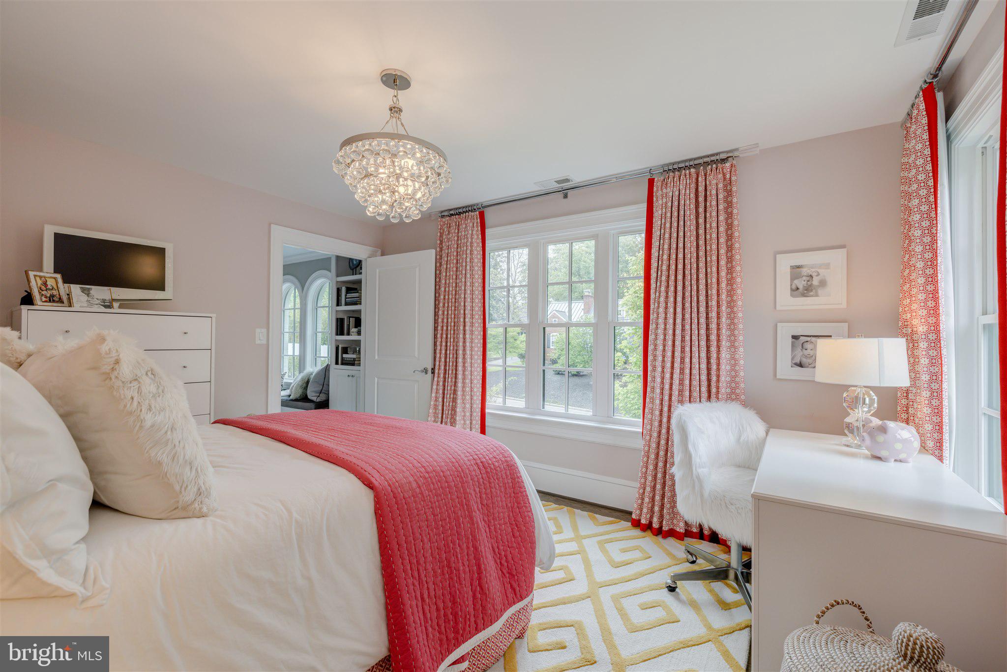 ALEXANDRIA - Residential