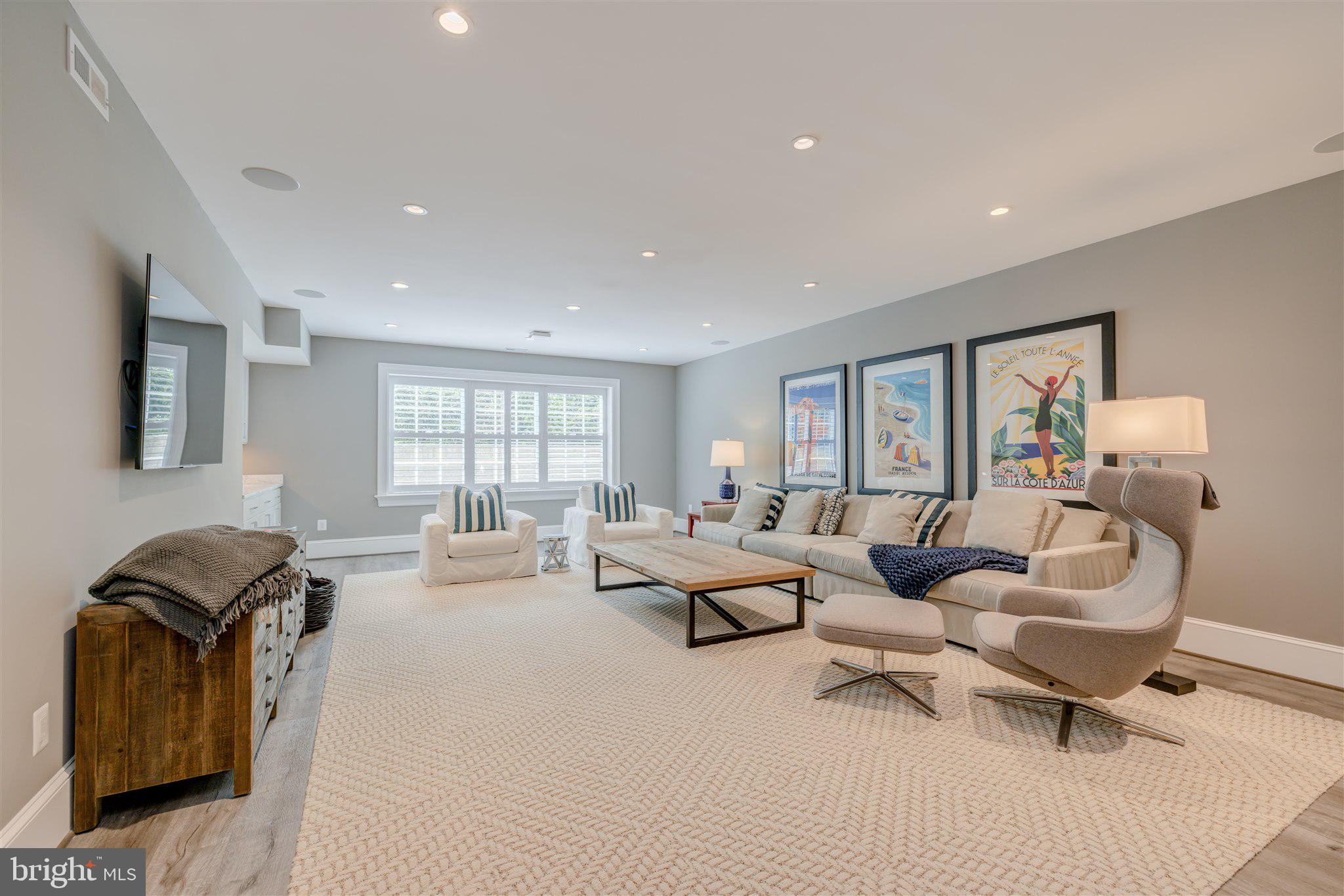 ALEXANDRIA - Residential