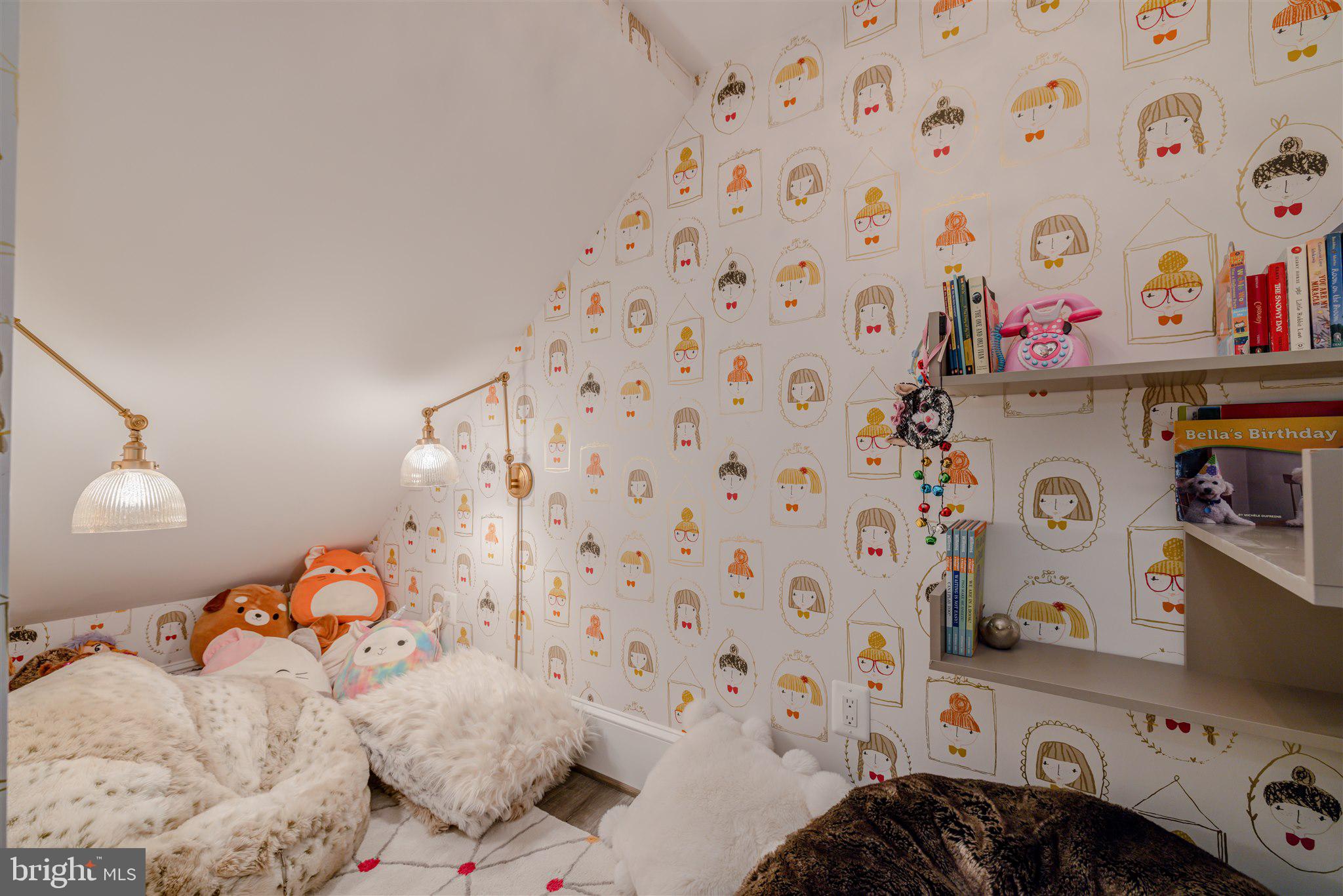 ALEXANDRIA - Residential