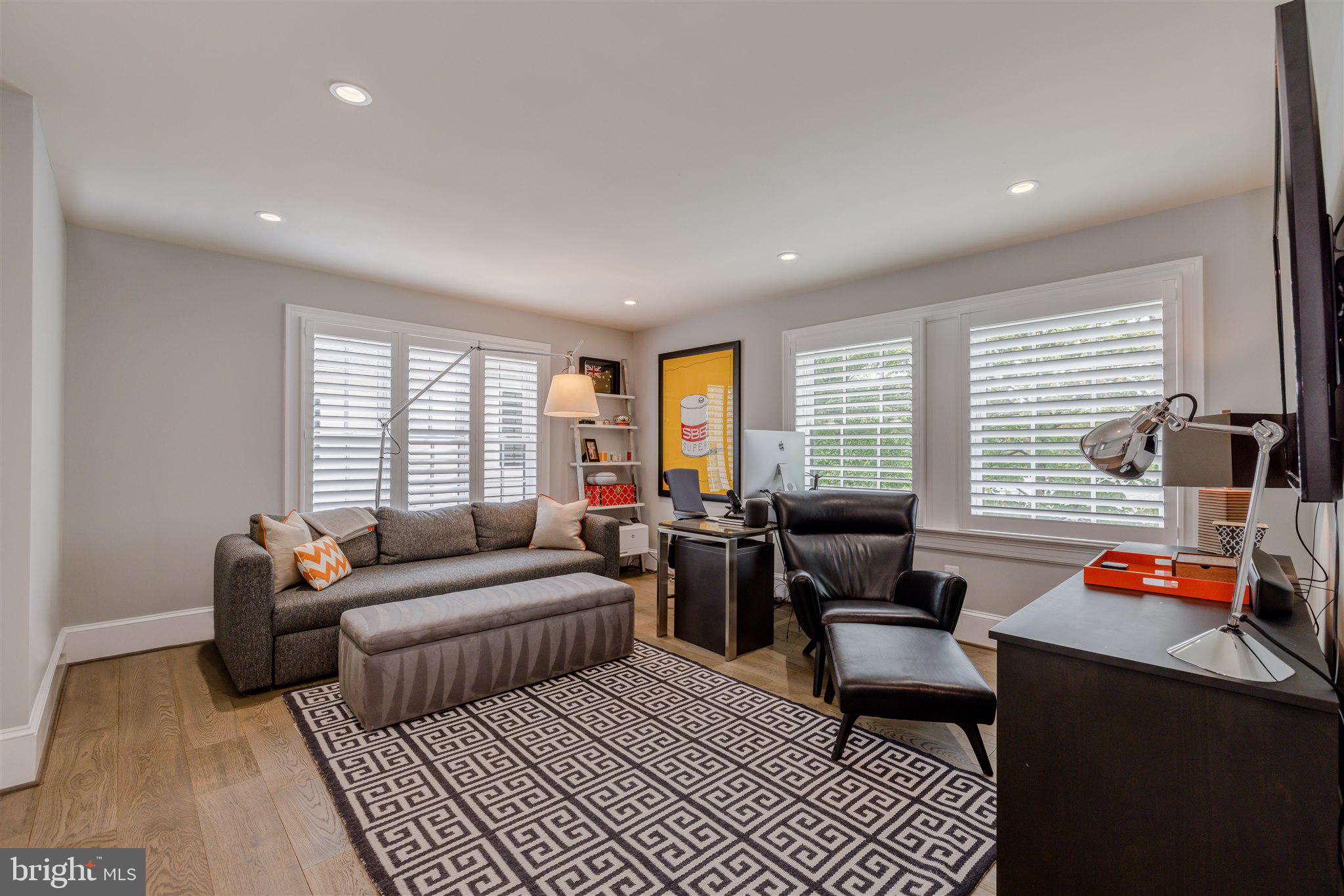 ALEXANDRIA - Residential