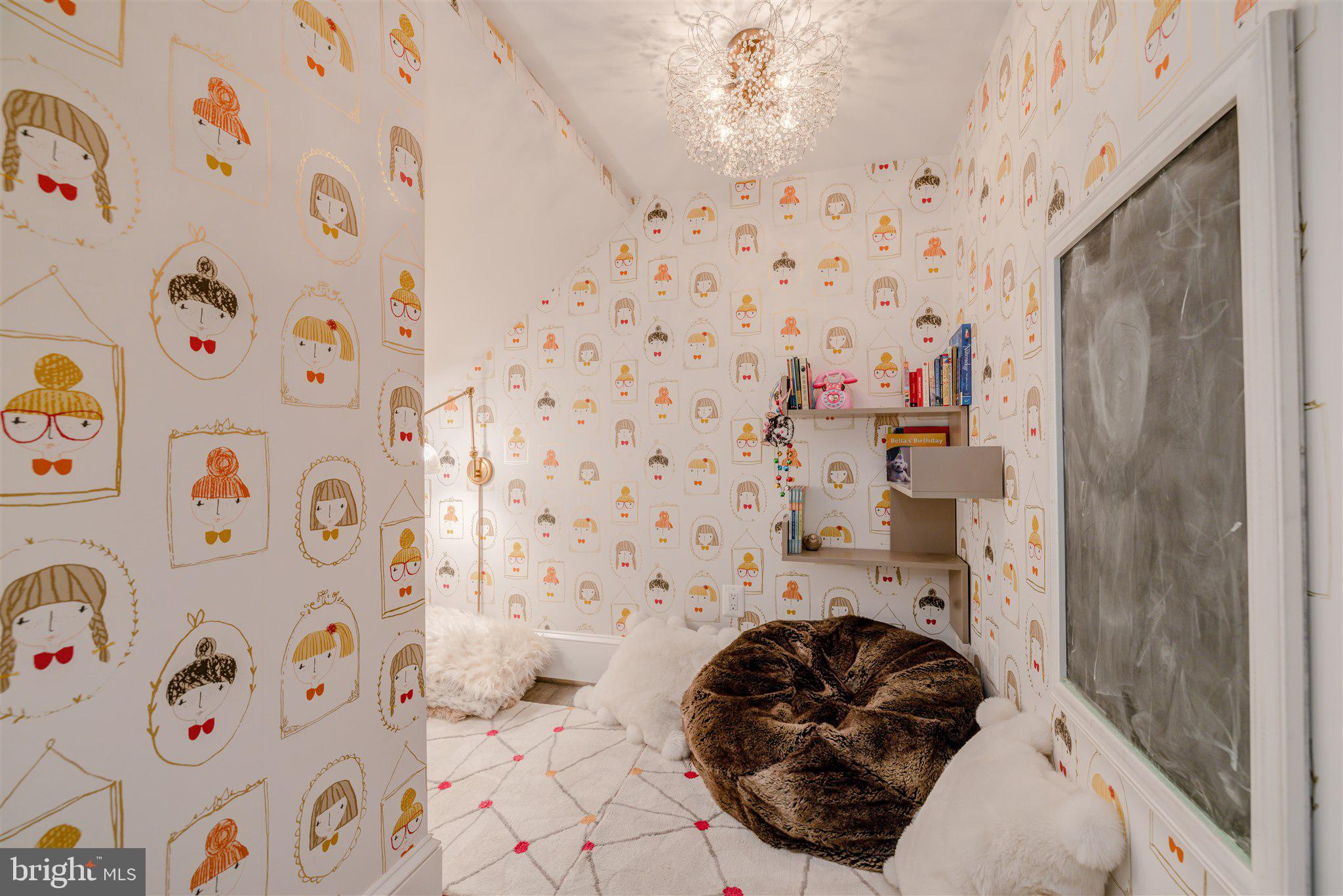 ALEXANDRIA - Residential