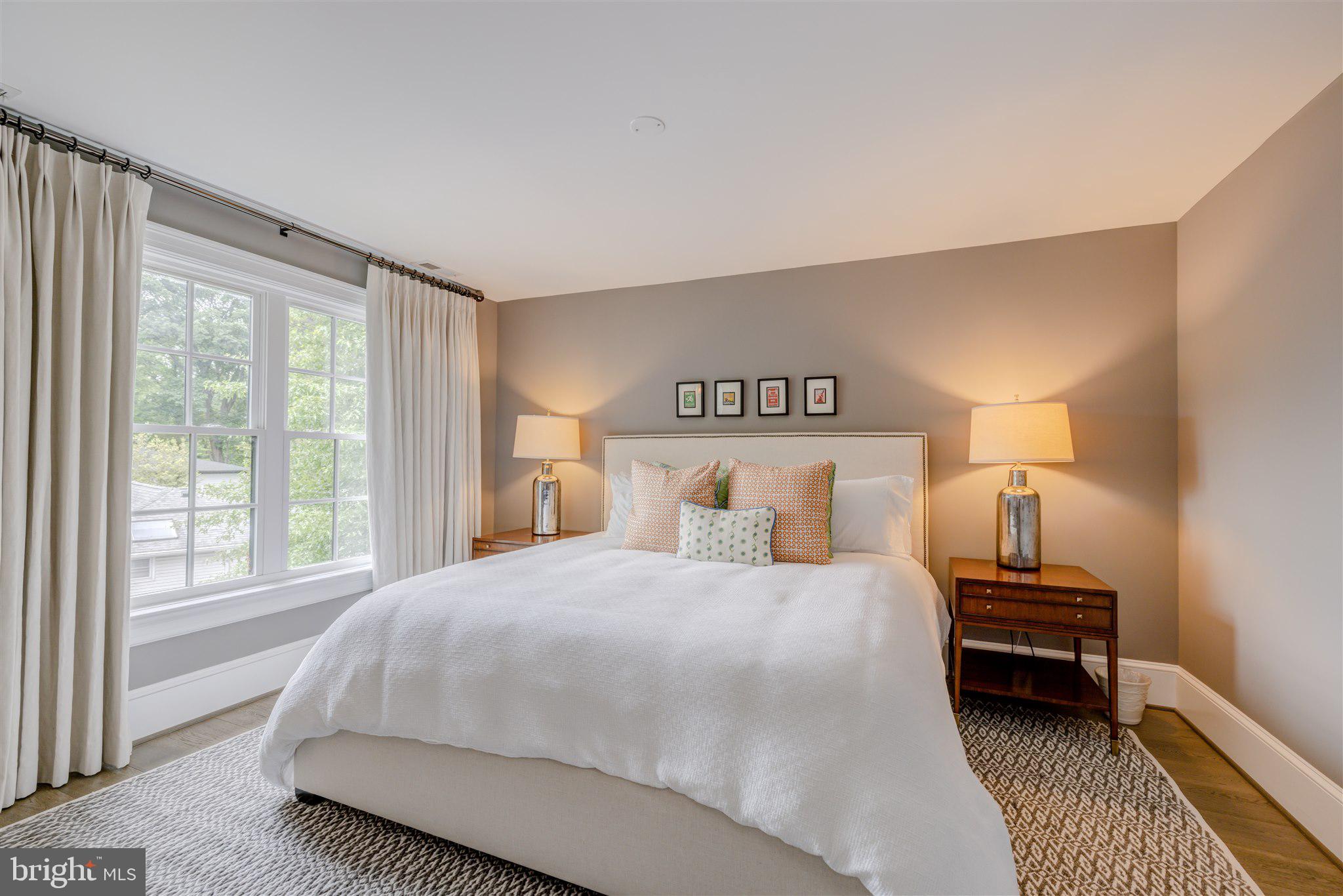 ALEXANDRIA - Residential