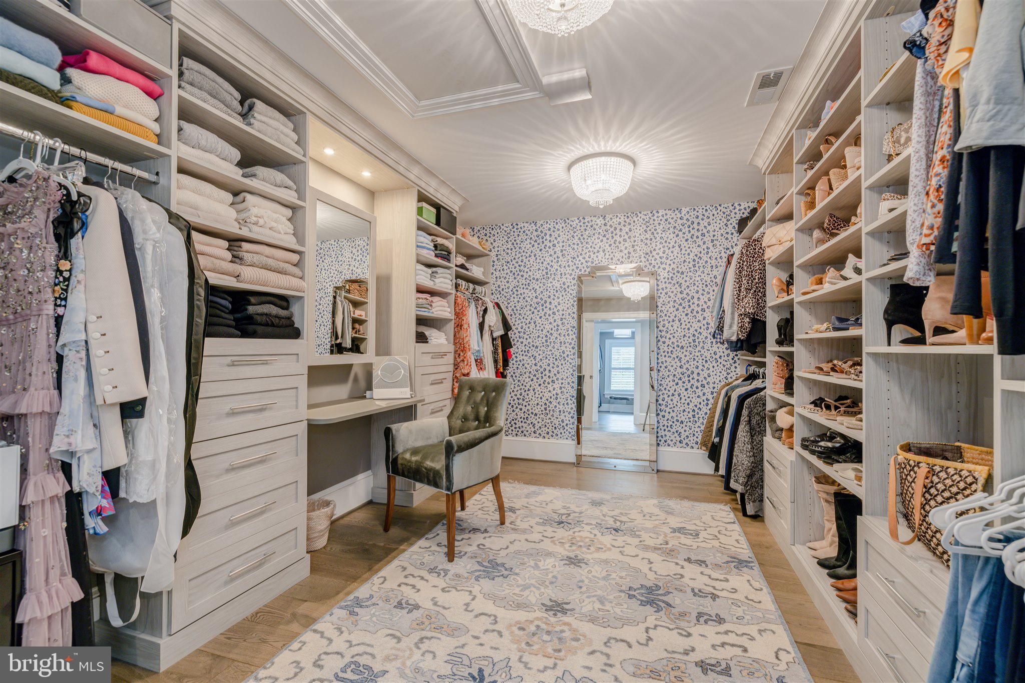 ALEXANDRIA - Residential