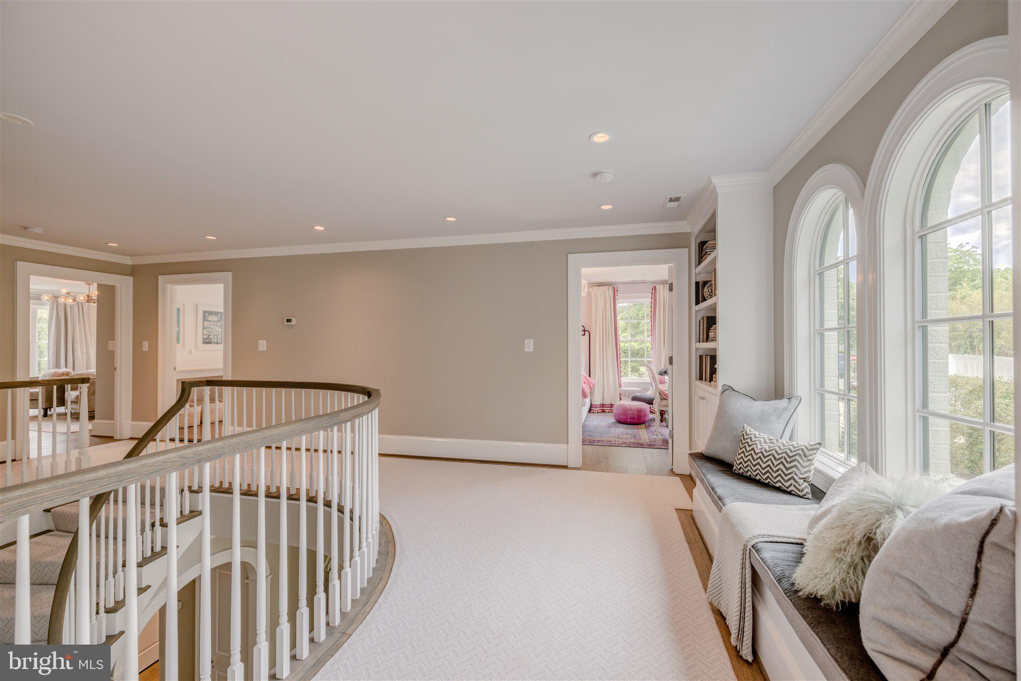 ALEXANDRIA - Residential