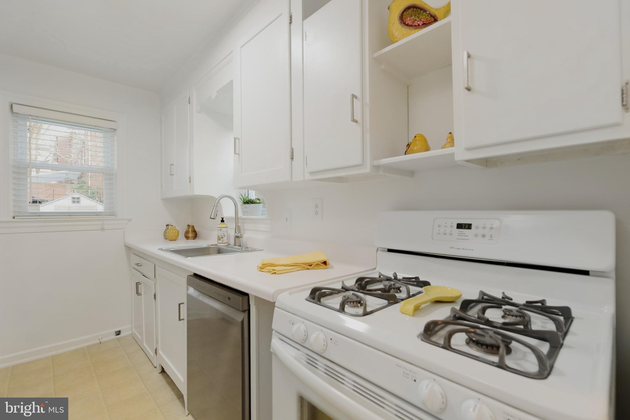 DOUGLAS PARK - Residential