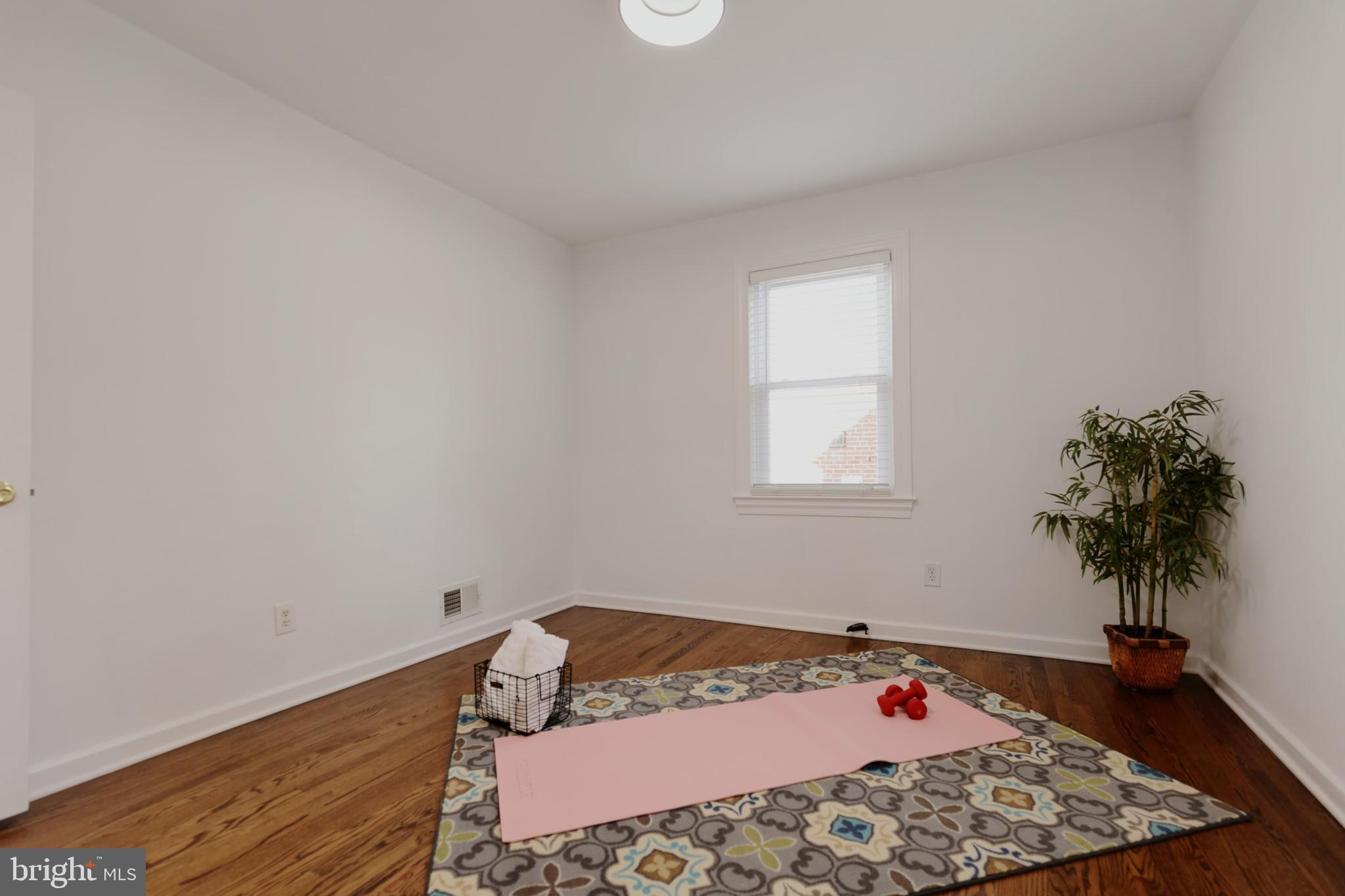 DOUGLAS PARK - Residential