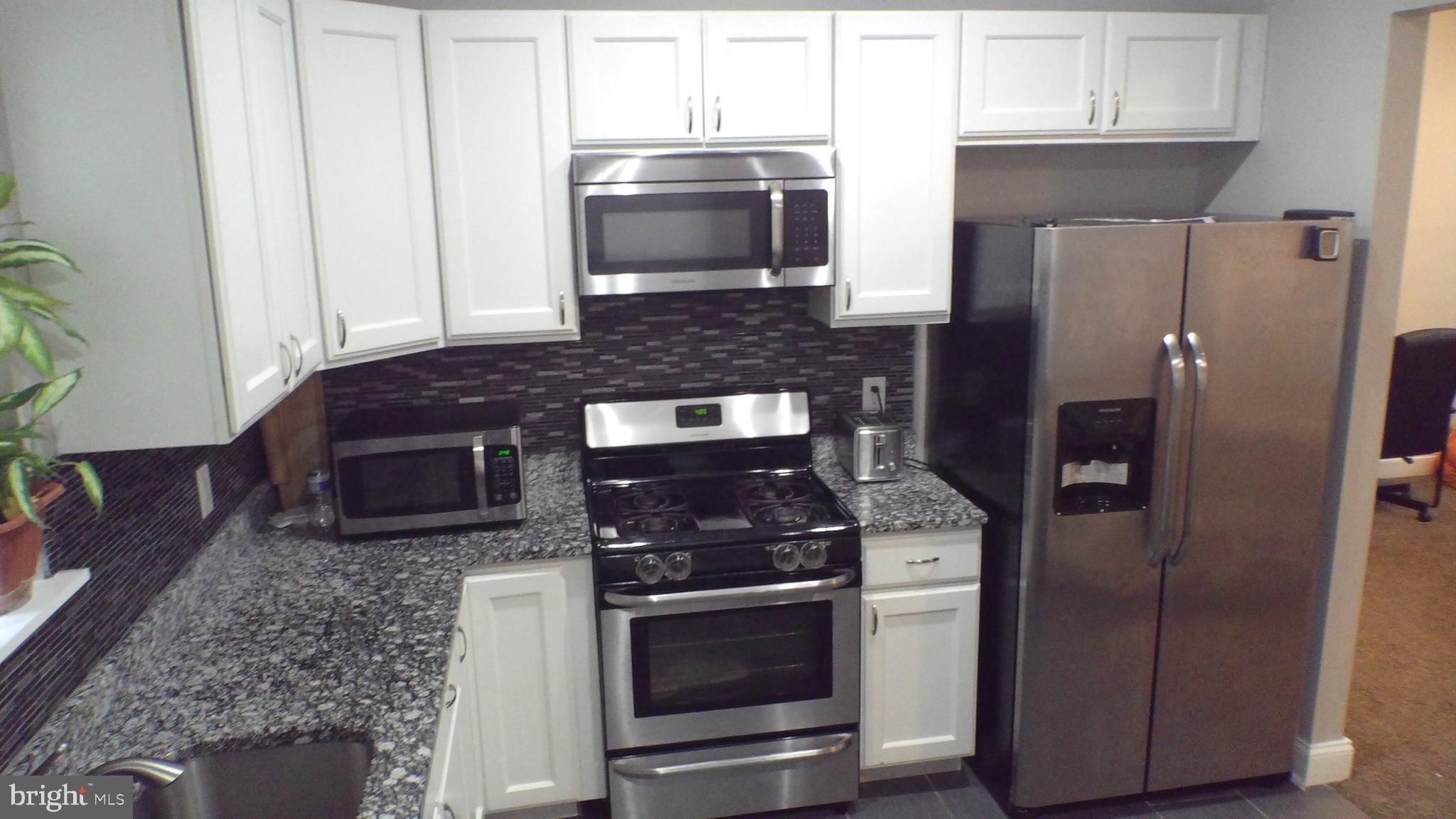 HILL OAKS - Residential