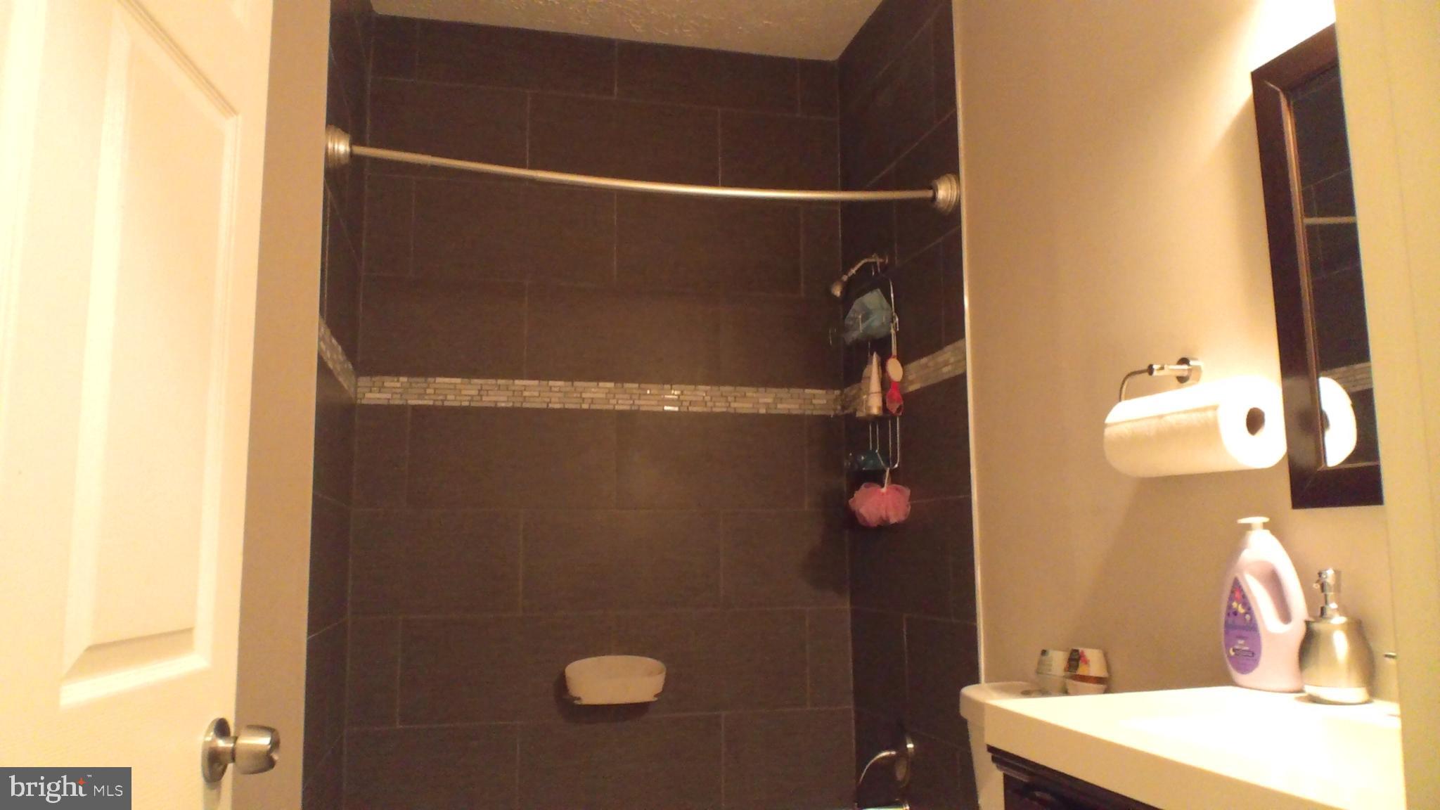 HILL OAKS - Residential