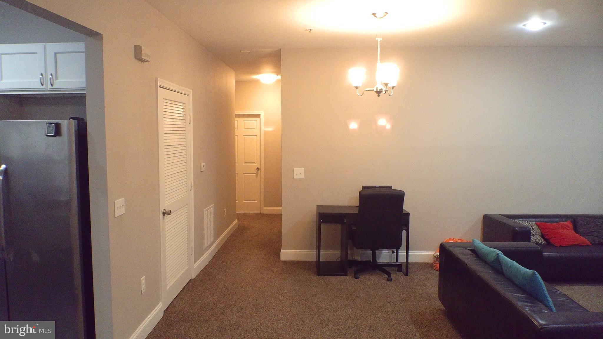 HILL OAKS - Residential