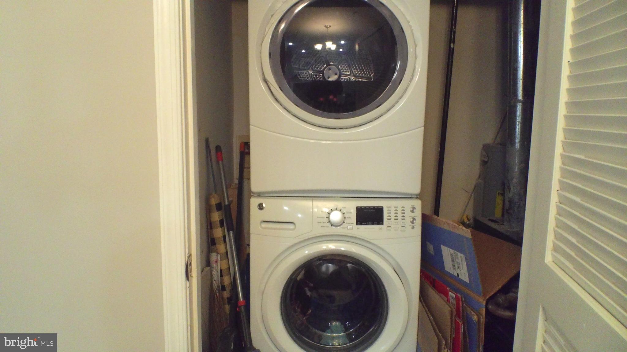 HILL OAKS - Residential