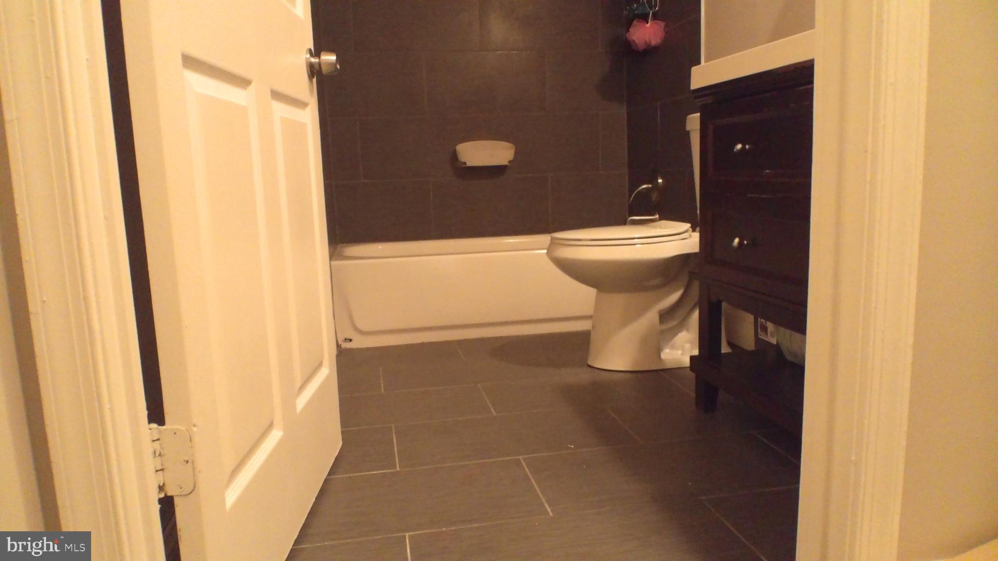 HILL OAKS - Residential