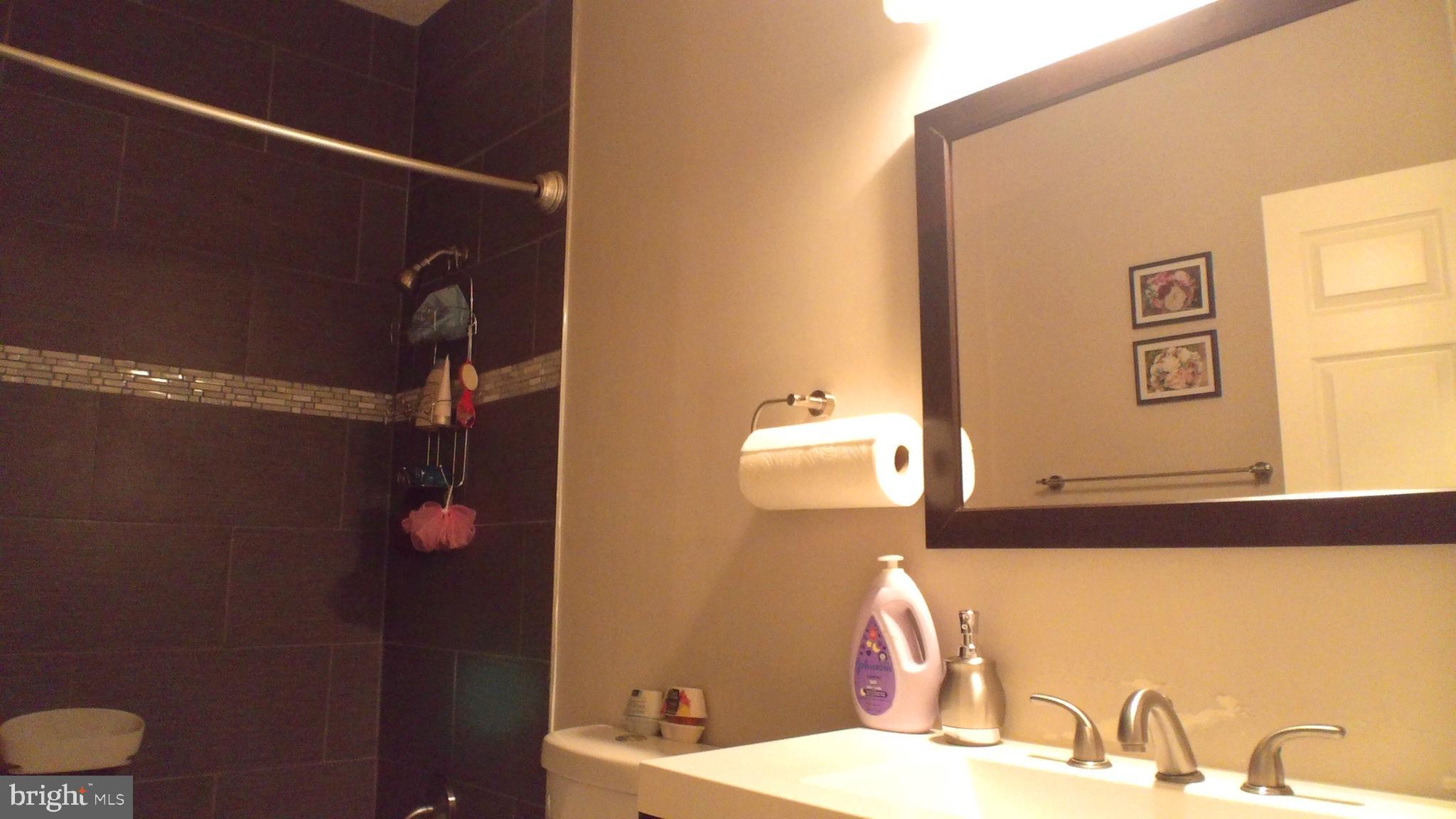 HILL OAKS - Residential