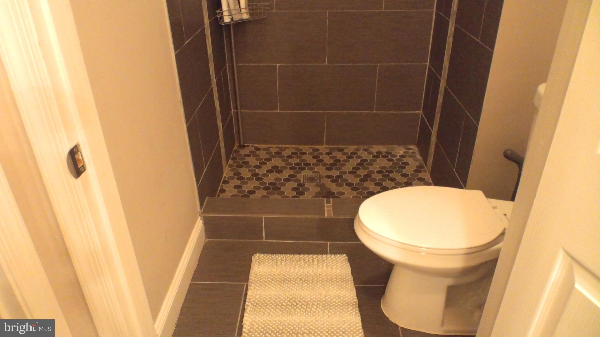 HILL OAKS - Residential