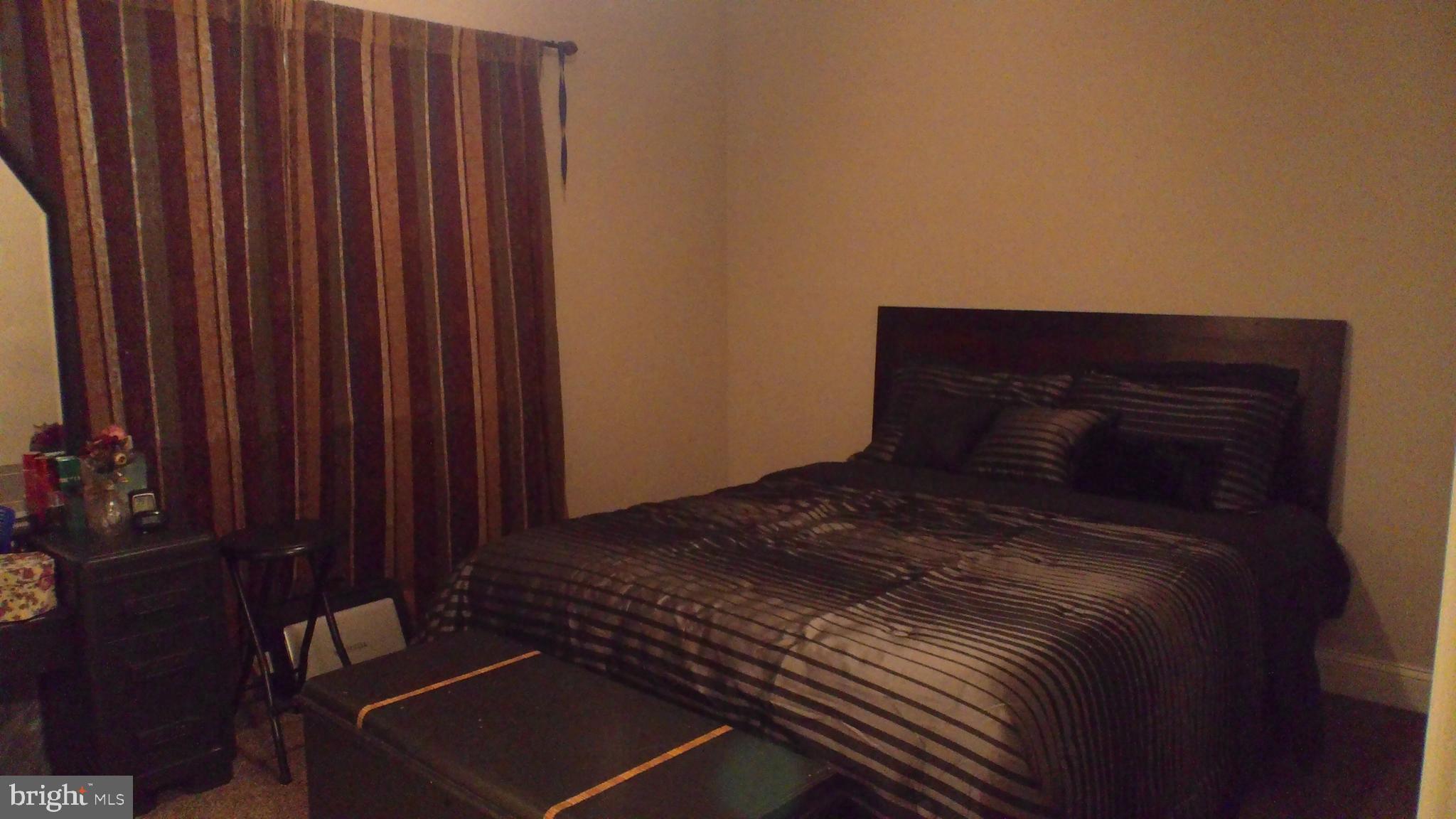 HILL OAKS - Residential