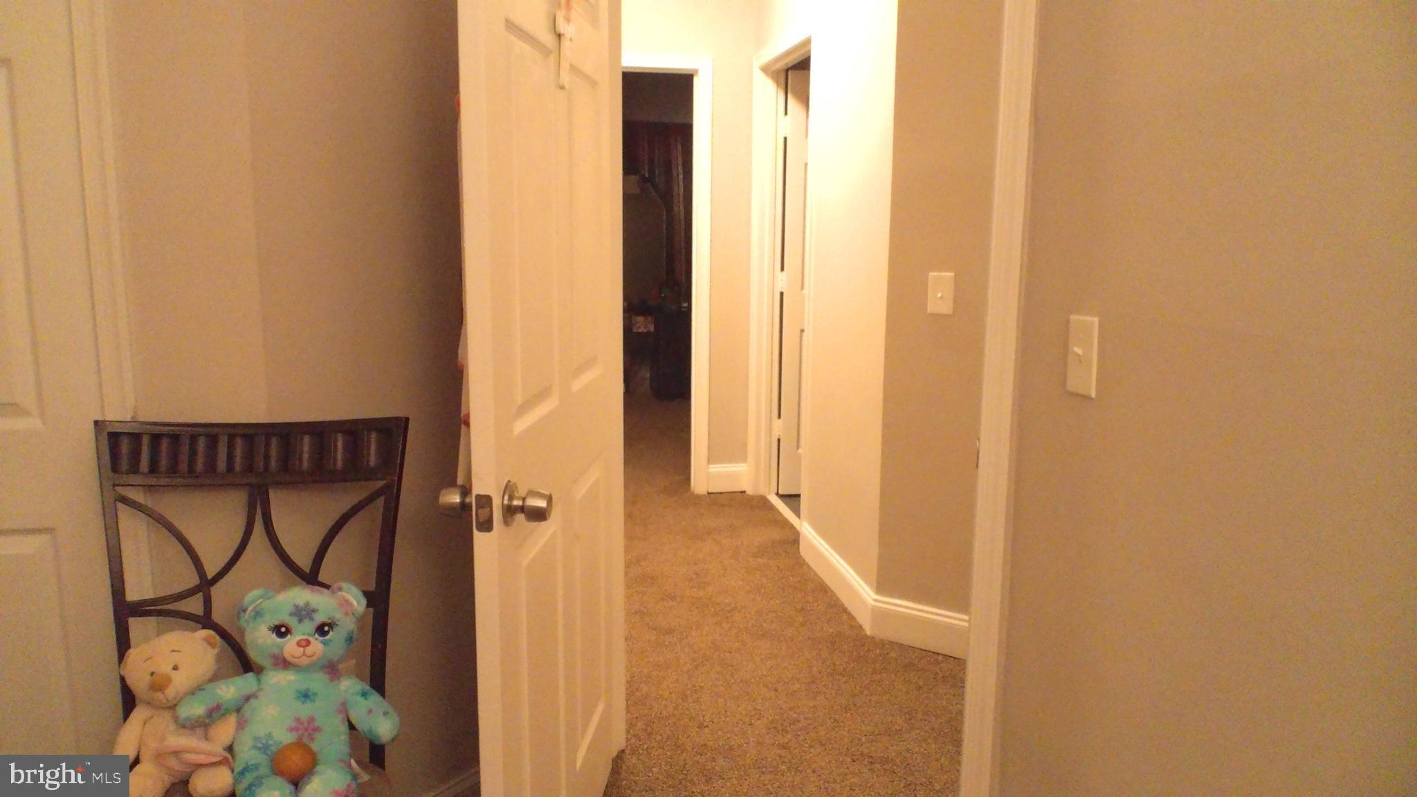 HILL OAKS - Residential