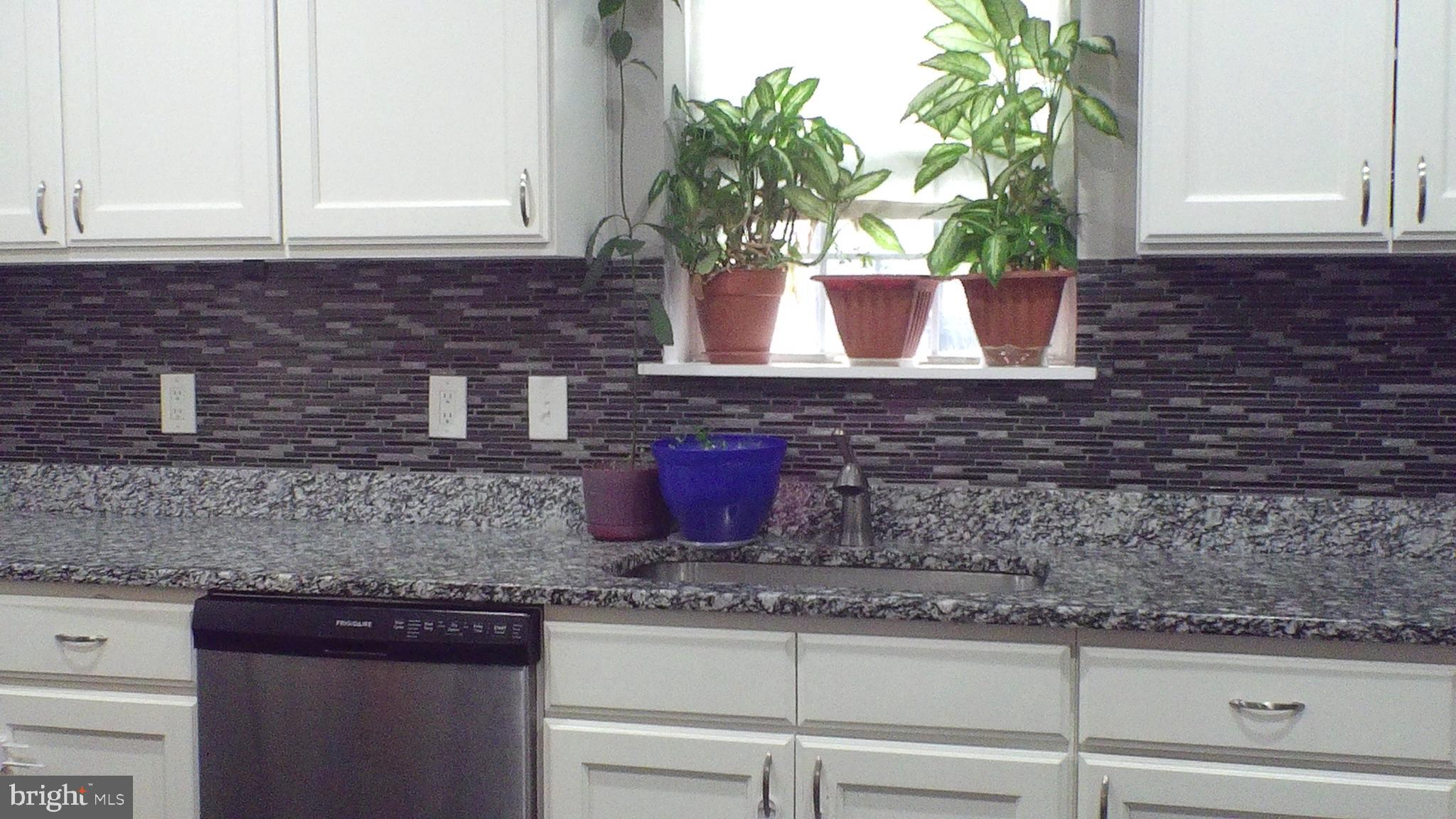 HILL OAKS - Residential