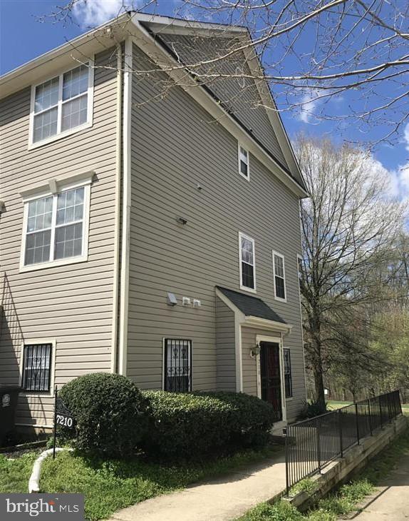 HILL OAKS - Residential