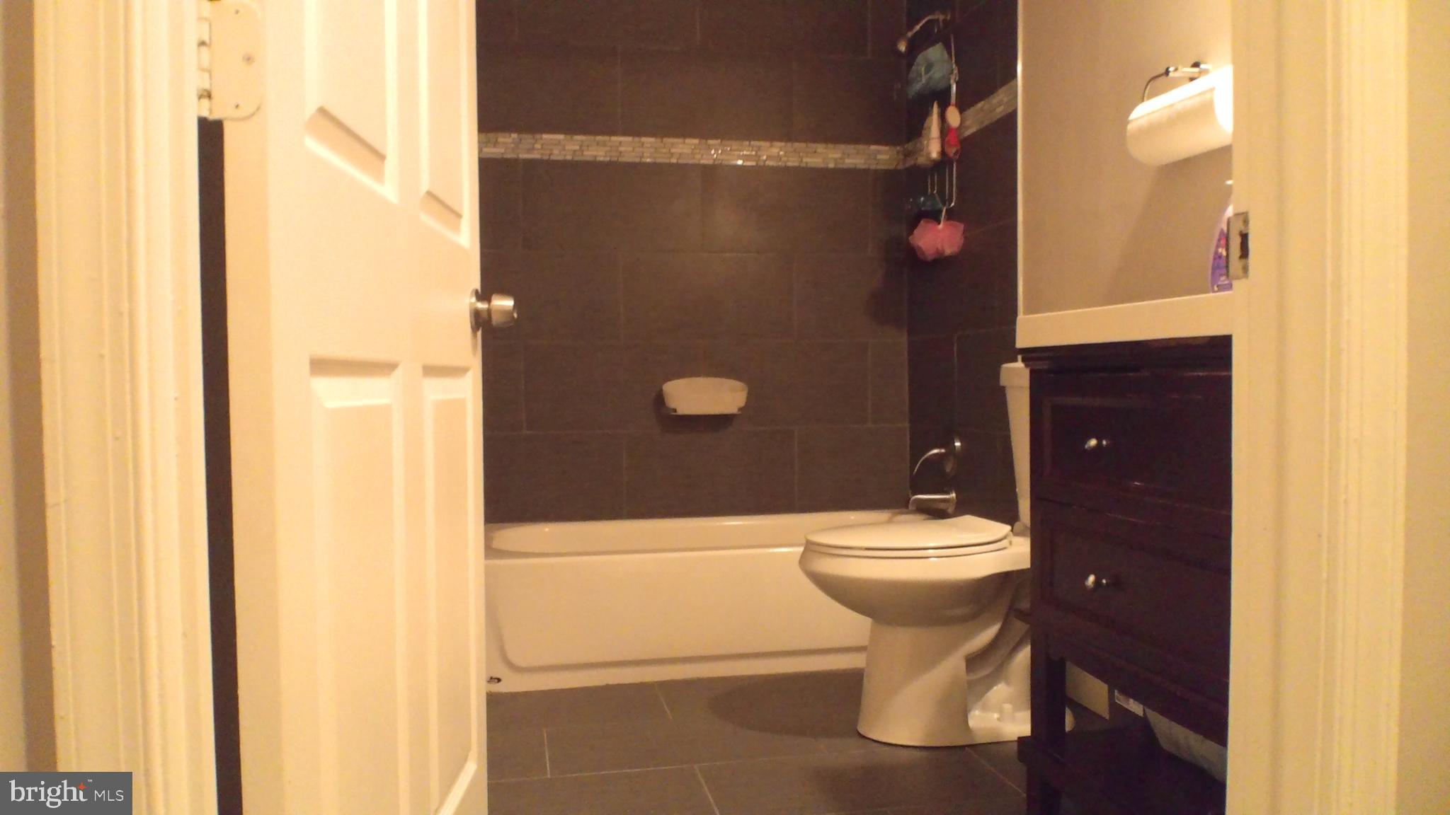 HILL OAKS - Residential