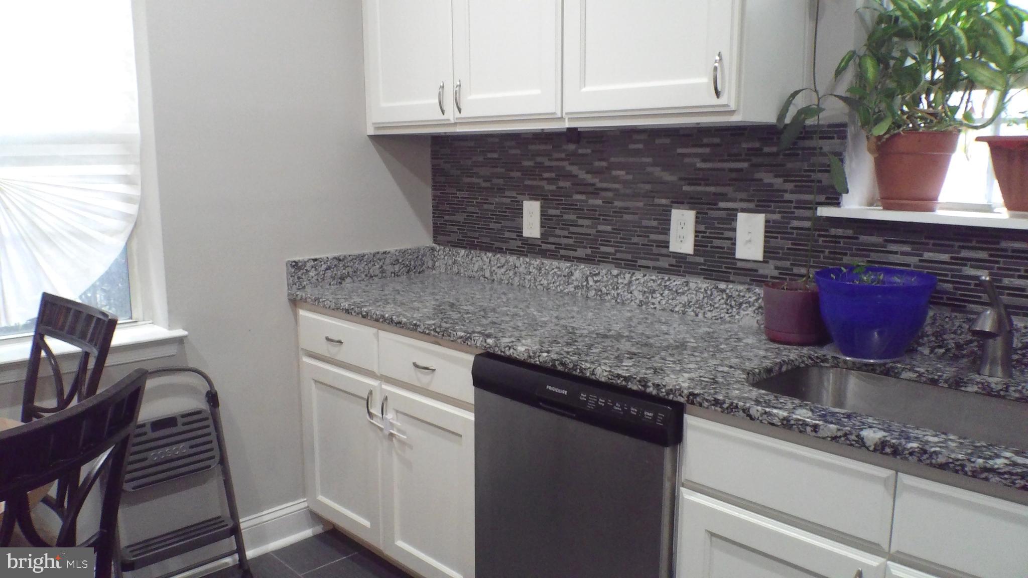 HILL OAKS - Residential