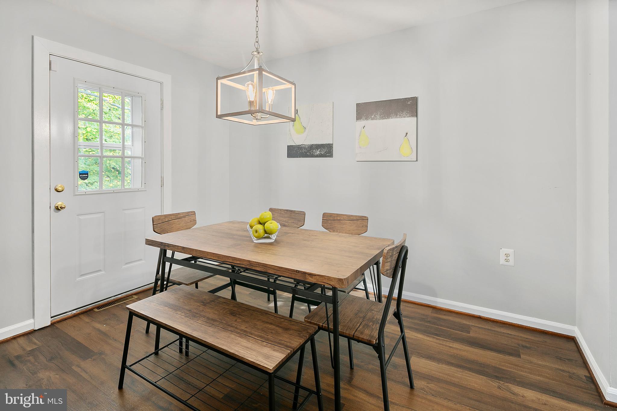 LAKEPOINTE - Residential