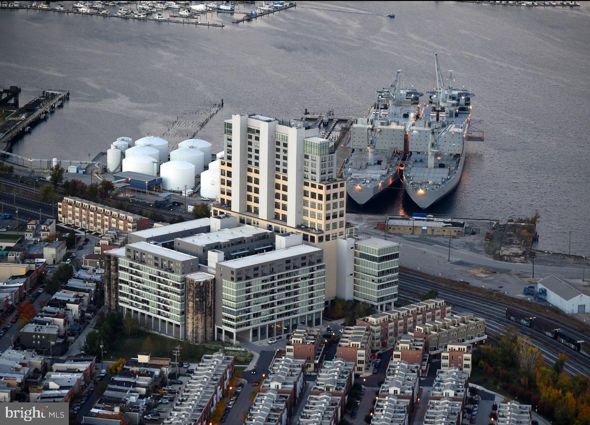 LOCUST POINT - Residential