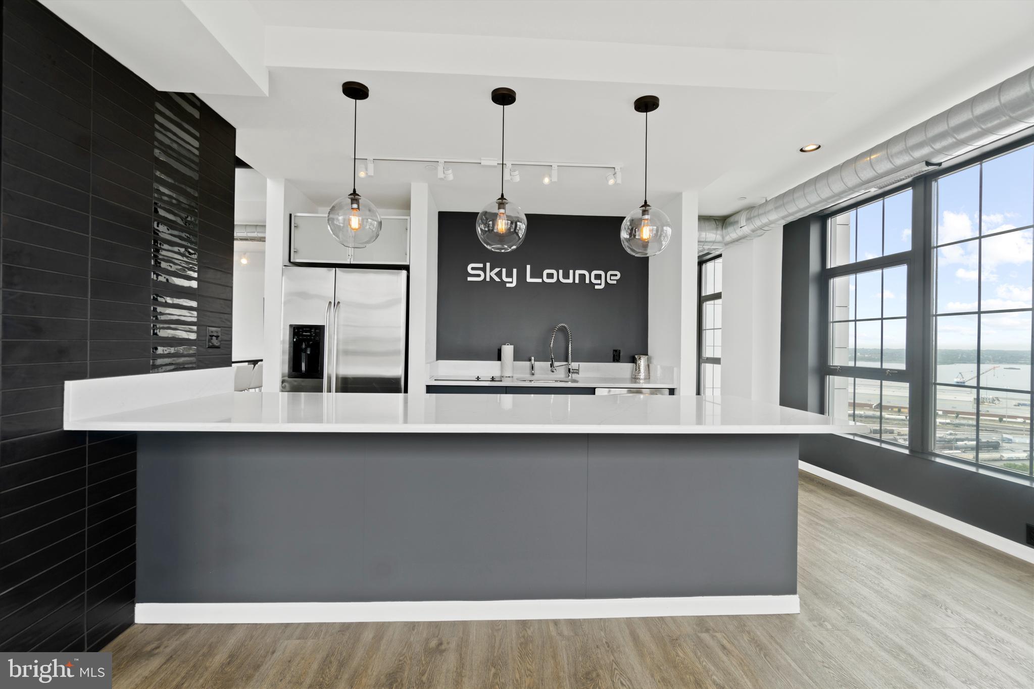 LOCUST POINT - Residential