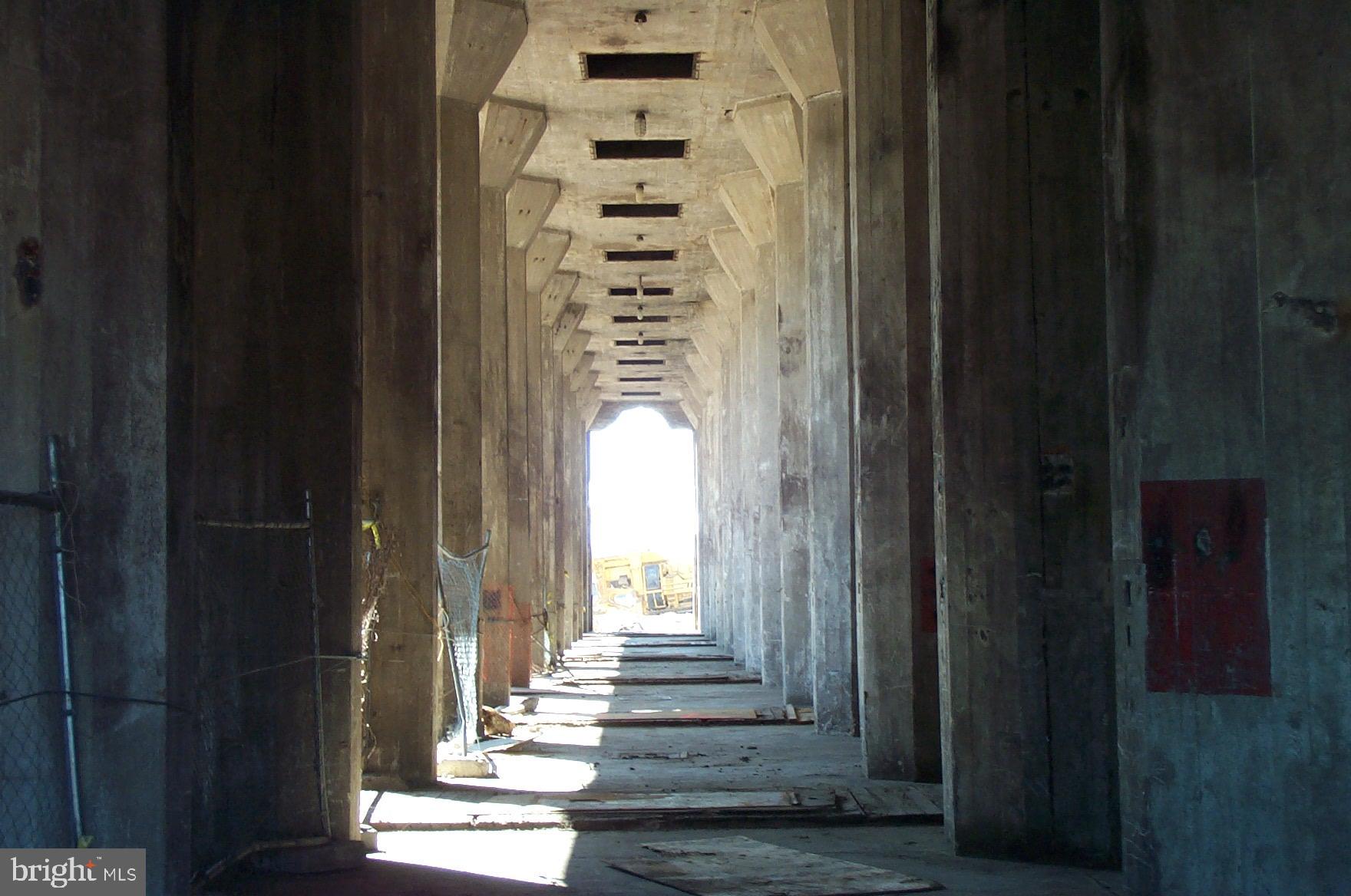 LOCUST POINT - Residential