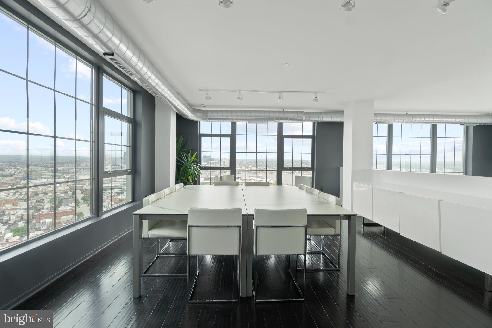 LOCUST POINT - Residential