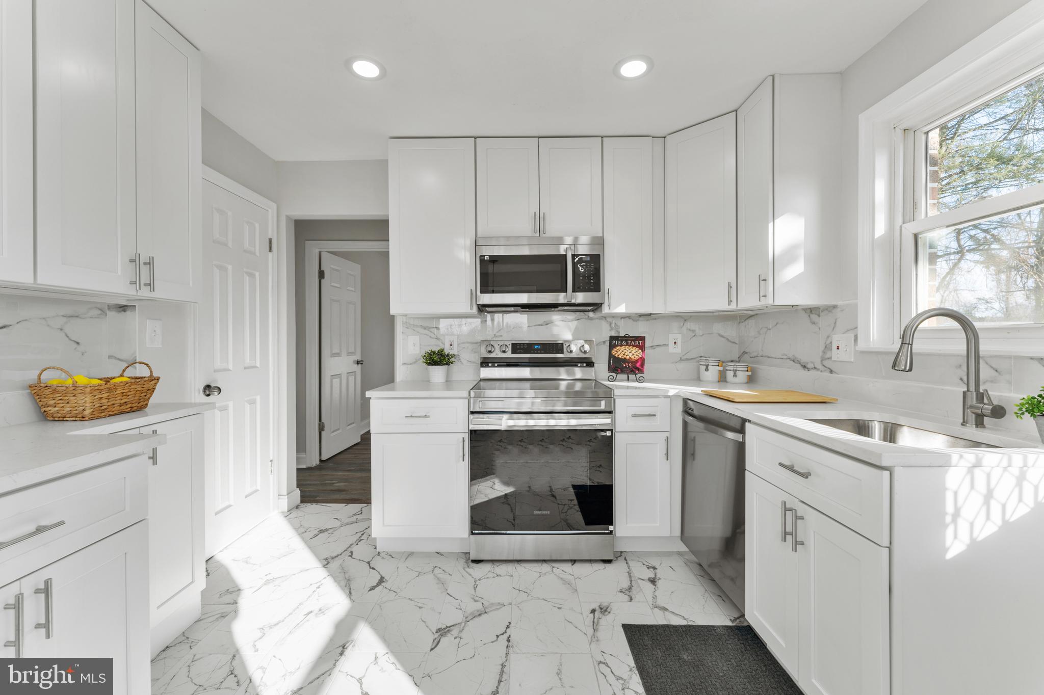 TIMONIUM HEIGHTS - Residential