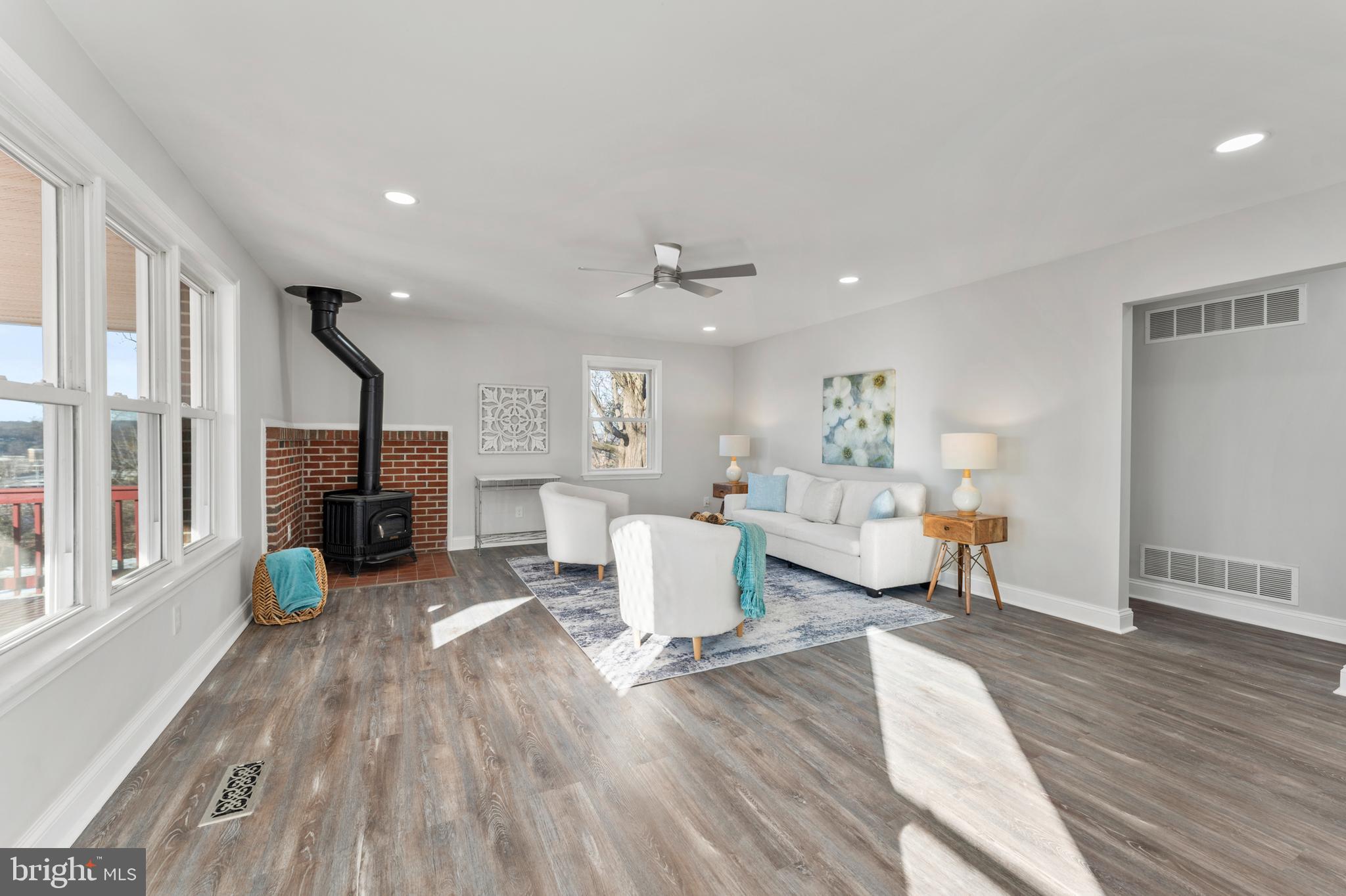 TIMONIUM HEIGHTS - Residential