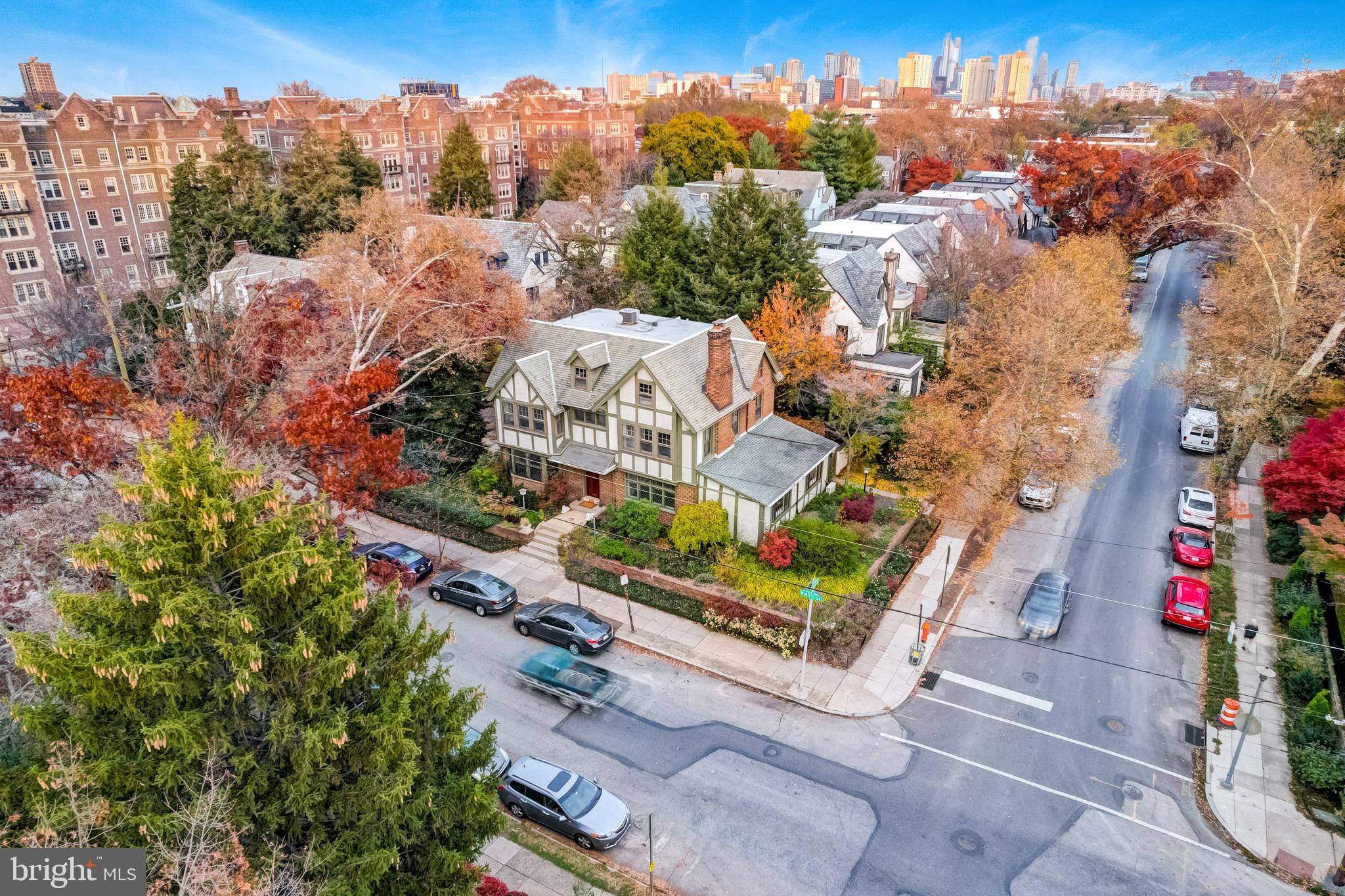 UNIVERSITY CITY - Residential