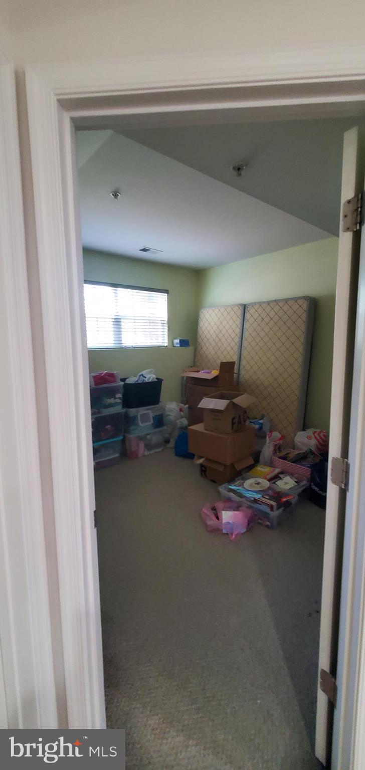 GREENWAY VILLAGE - Residential Lease