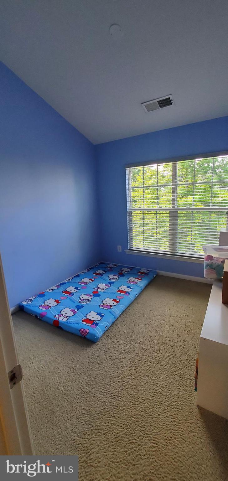 GREENWAY VILLAGE - Residential Lease