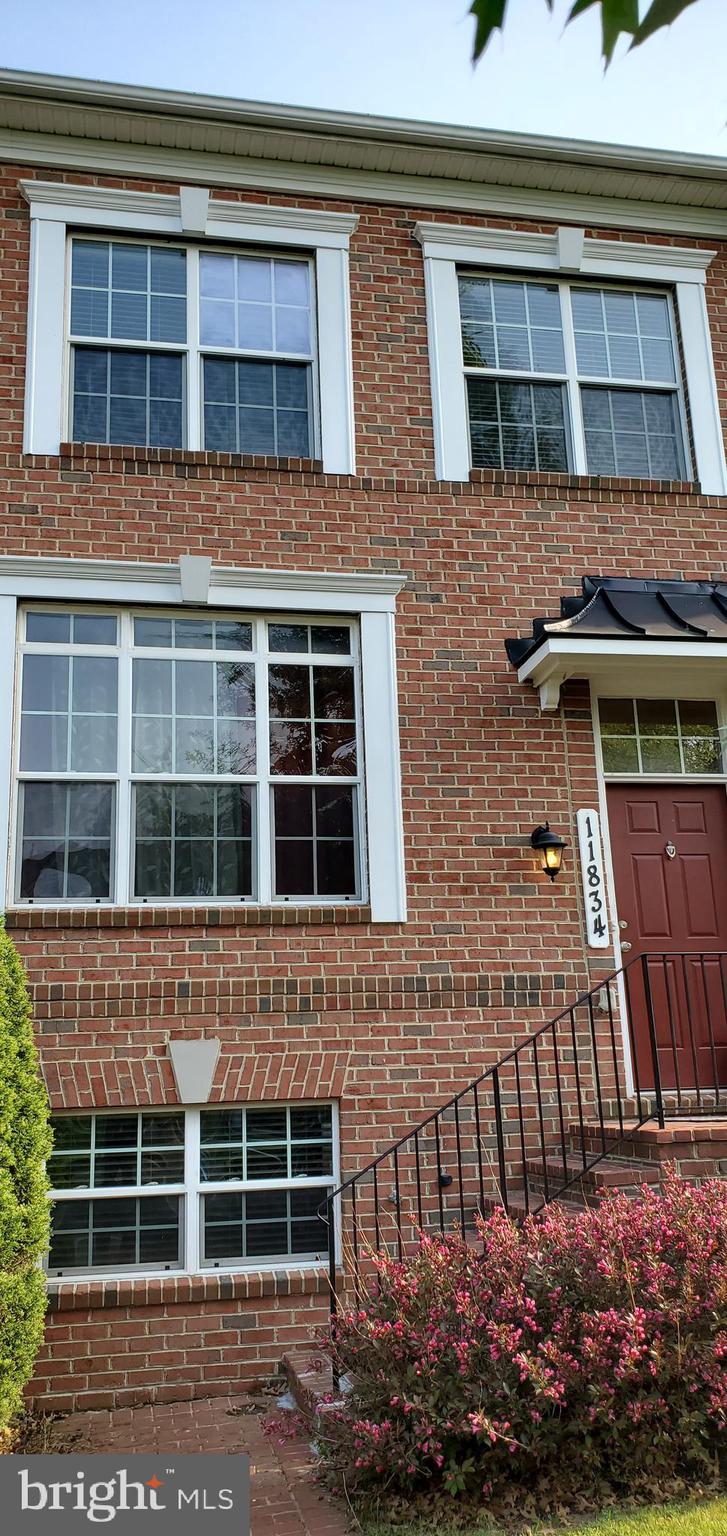 NO PETS ALLOWED. Beautiful and well-maintained townhome in Arora Hills. 3 bedrooms, 3 full baths, and 1 half bath. Upgraded kitchen, stainless steel appliances, and granite countertops. Hardwood is on the main floor, and there is a 2-car garage. Close to the Greenway walking trail, the Clarksburg outlet mall, and a shopping complex. Must See,