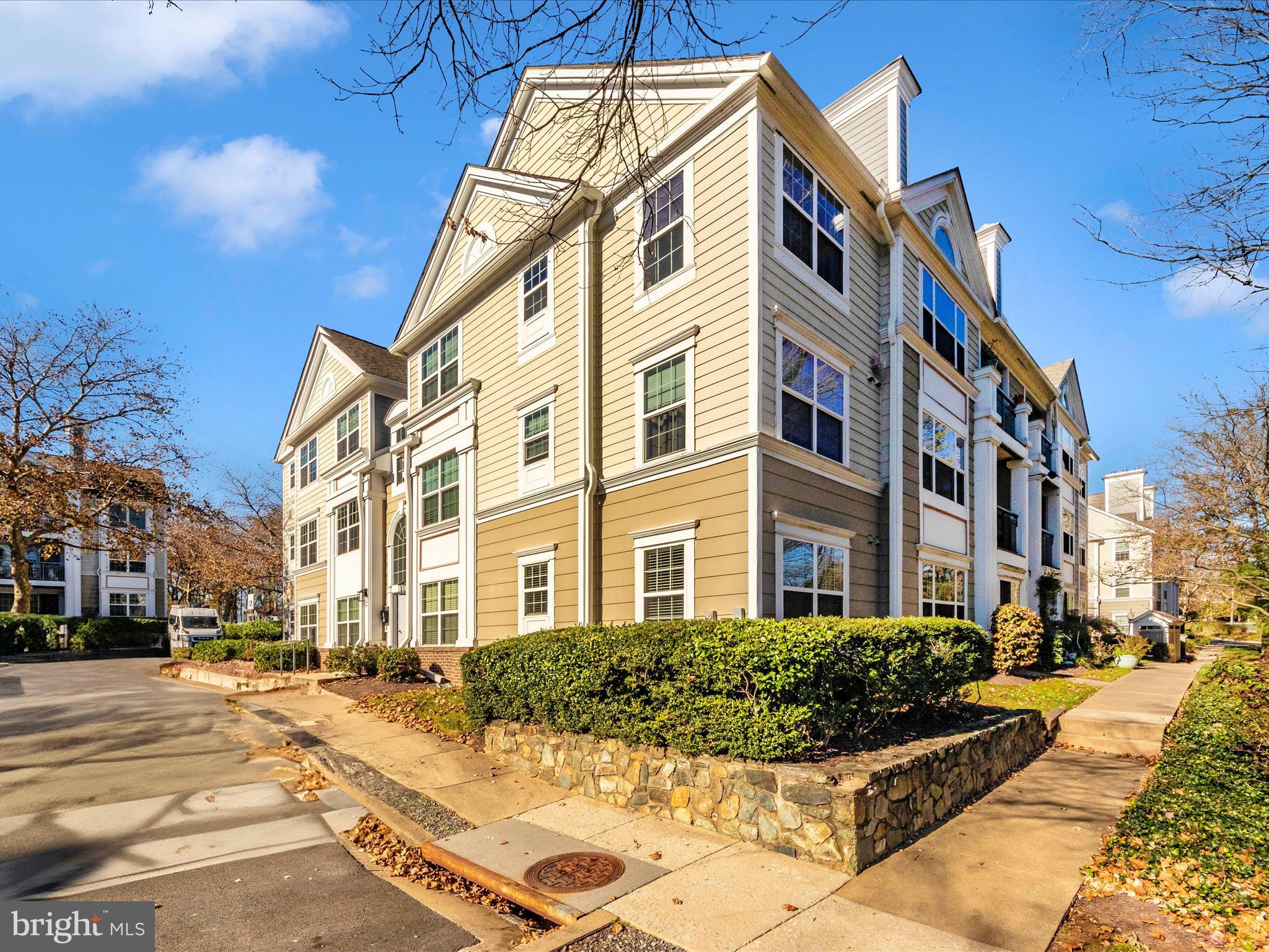 KENTLANDS RIDGE - Residential