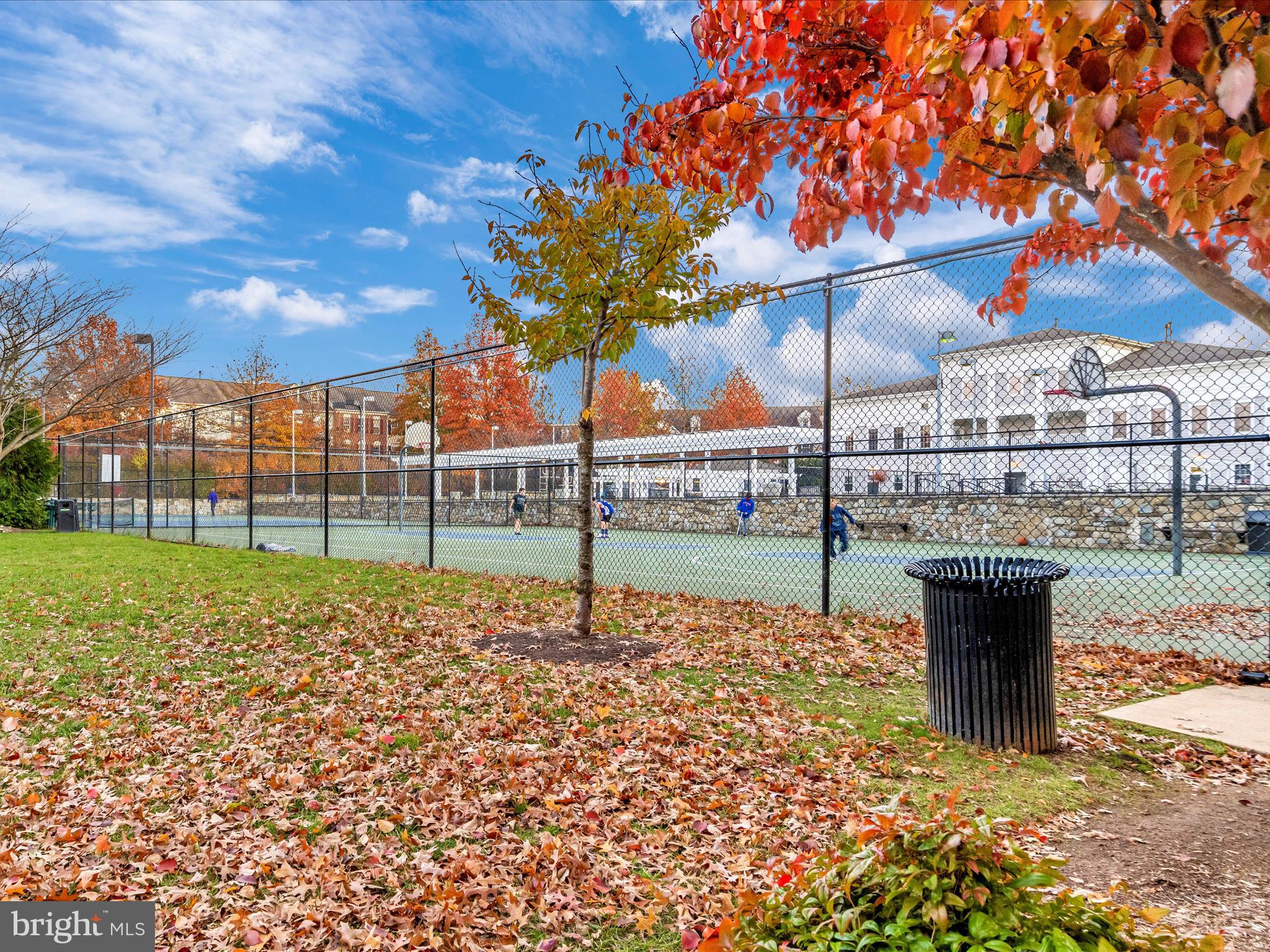 KENTLANDS RIDGE - Residential