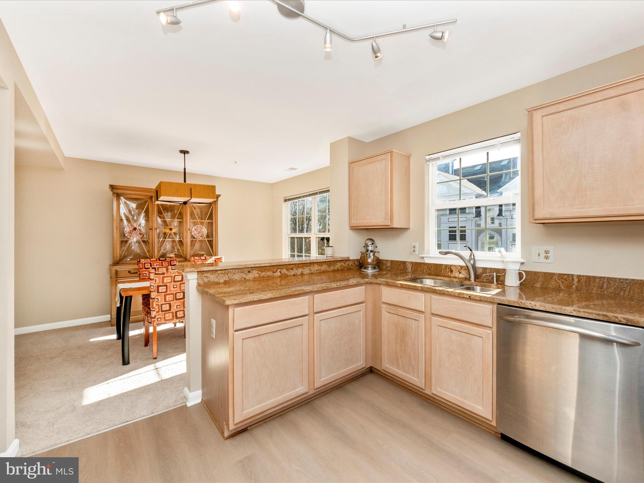 KENTLANDS RIDGE - Residential