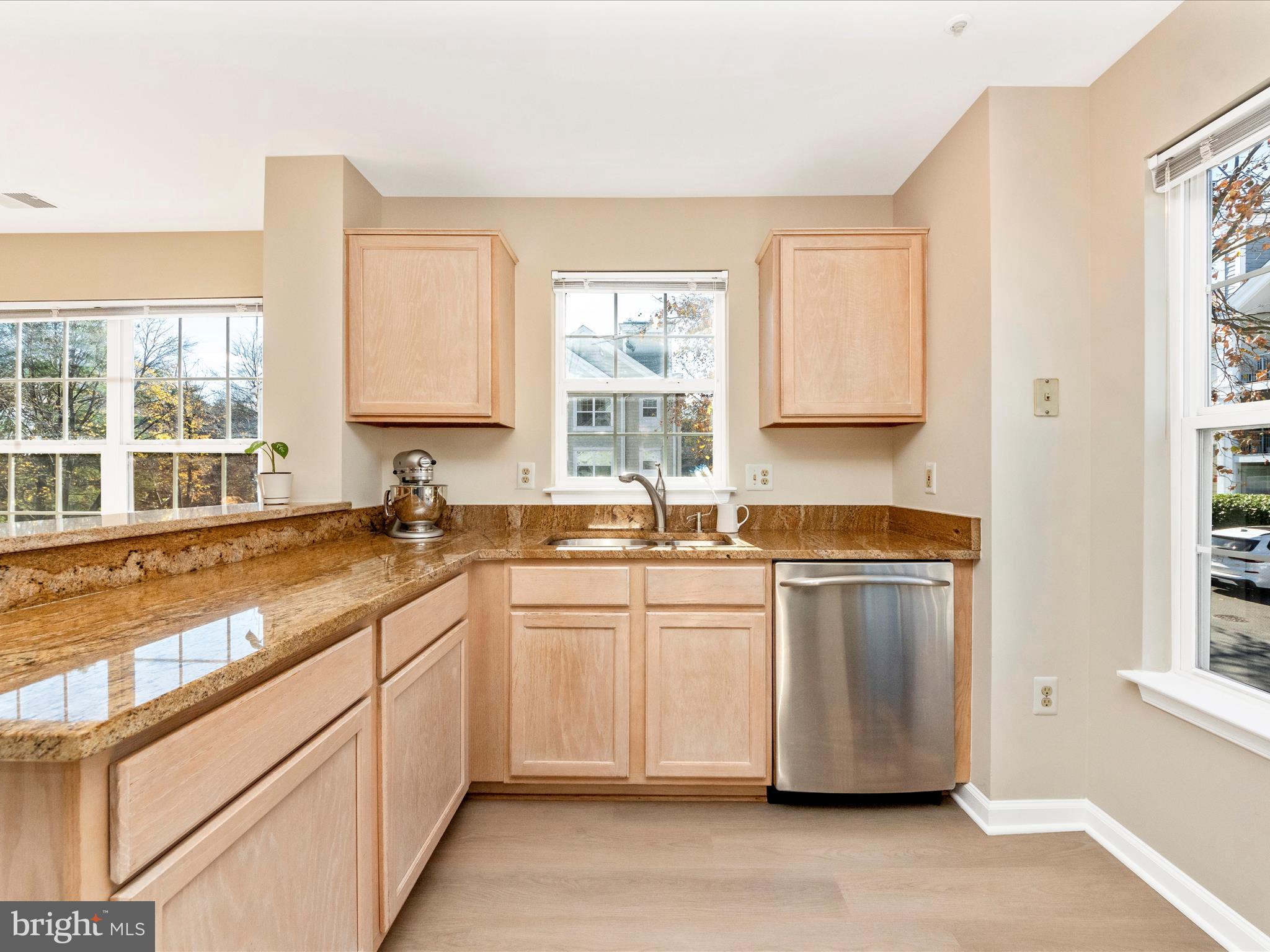 KENTLANDS RIDGE - Residential