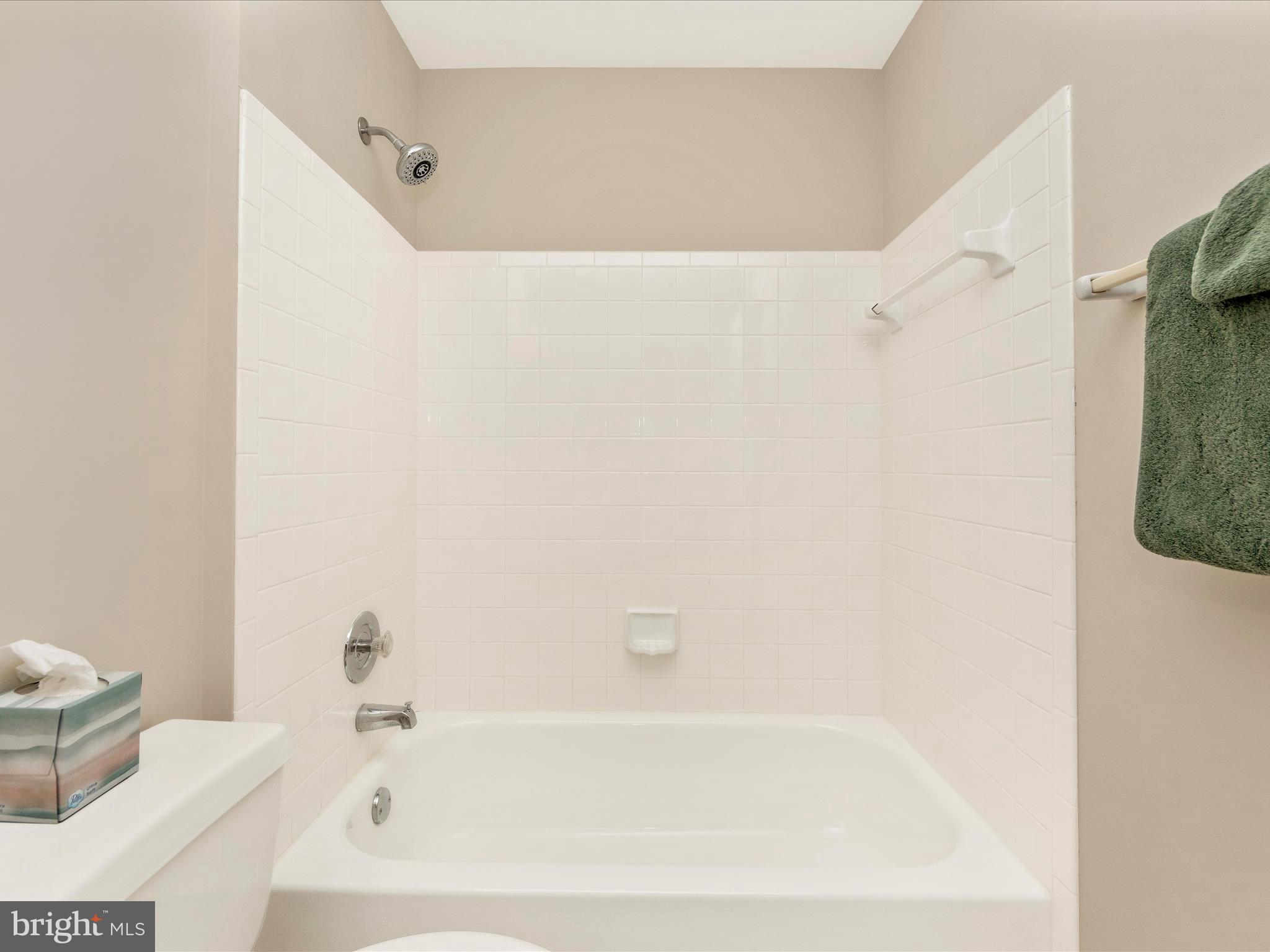 KENTLANDS RIDGE - Residential