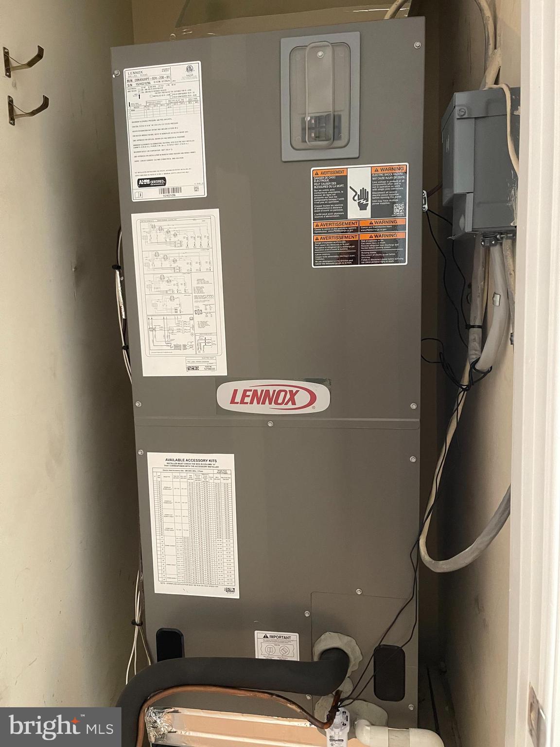 KENTLANDS RIDGE - Residential